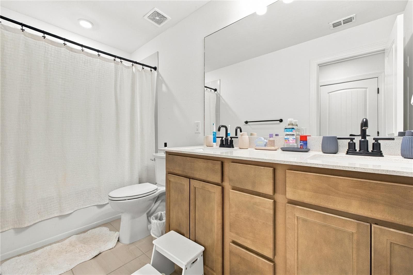 Guest Bathroom 2 - 5839 SILVERSIDE PINE CT, LAKEWOOD RANCH