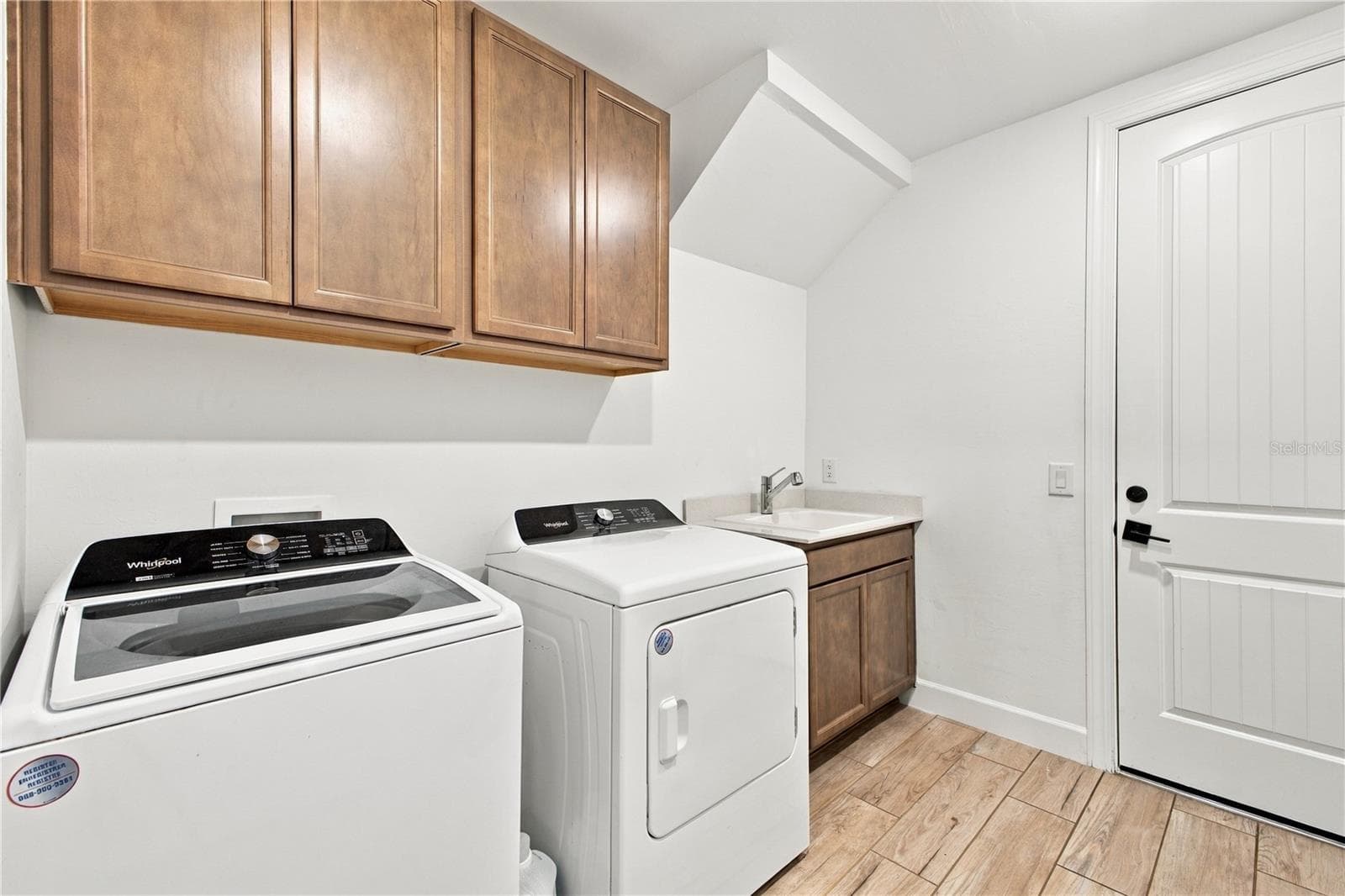 Laundry Room - 5839 SILVERSIDE PINE CT, LAKEWOOD RANCH