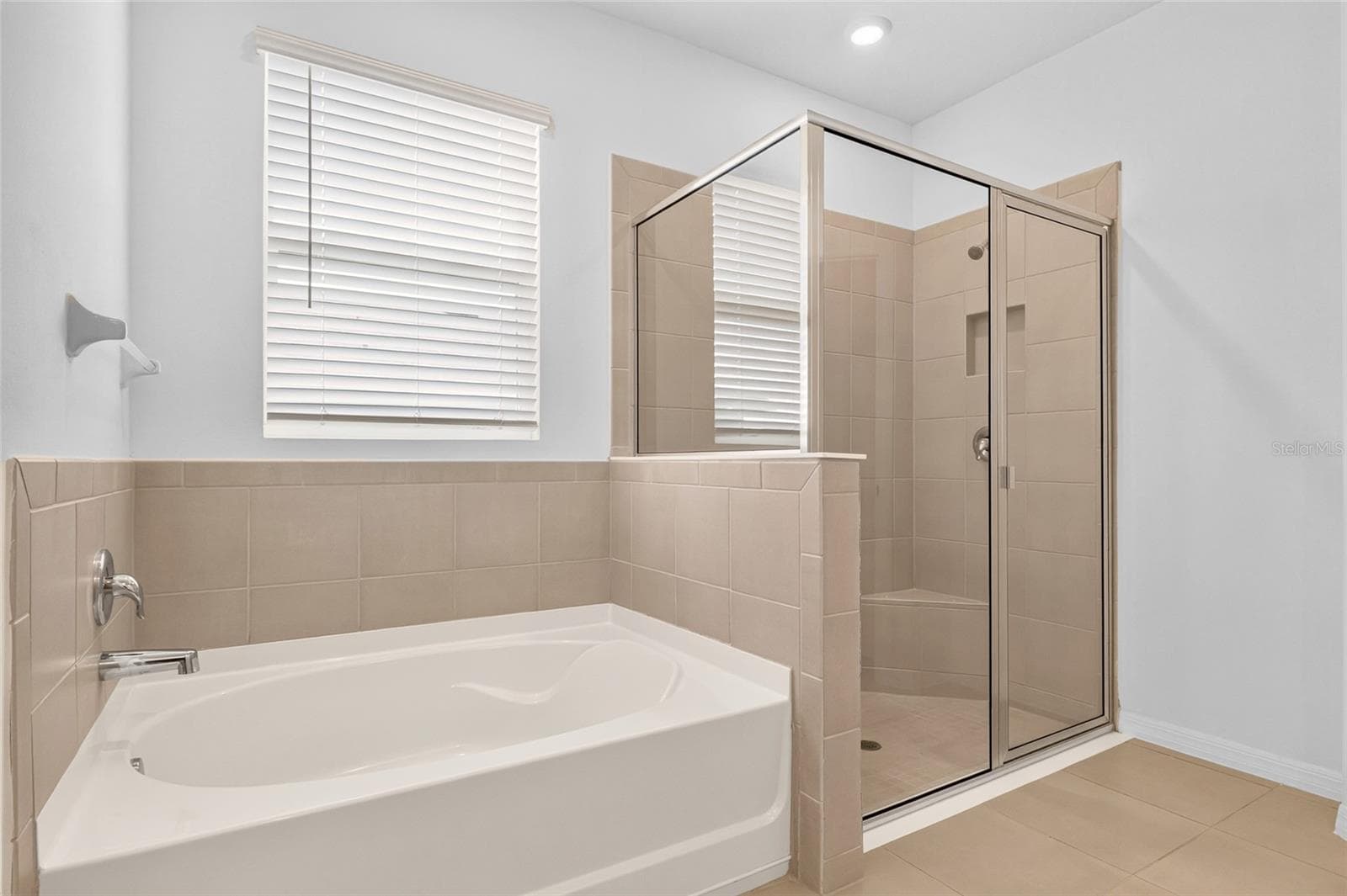 6186 SW 93rd Loop Ocala Primary Bath - 6186 SW 93RD LOOP, OCALA