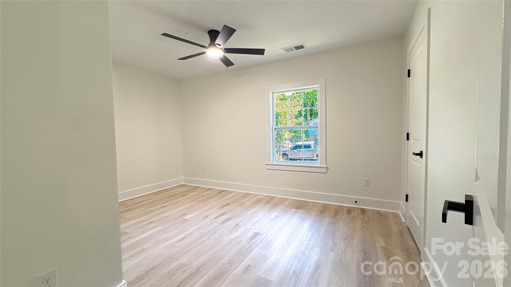 Single Family Residence at 801 Dobson Drive, Charlotte, photo 10 of 13
