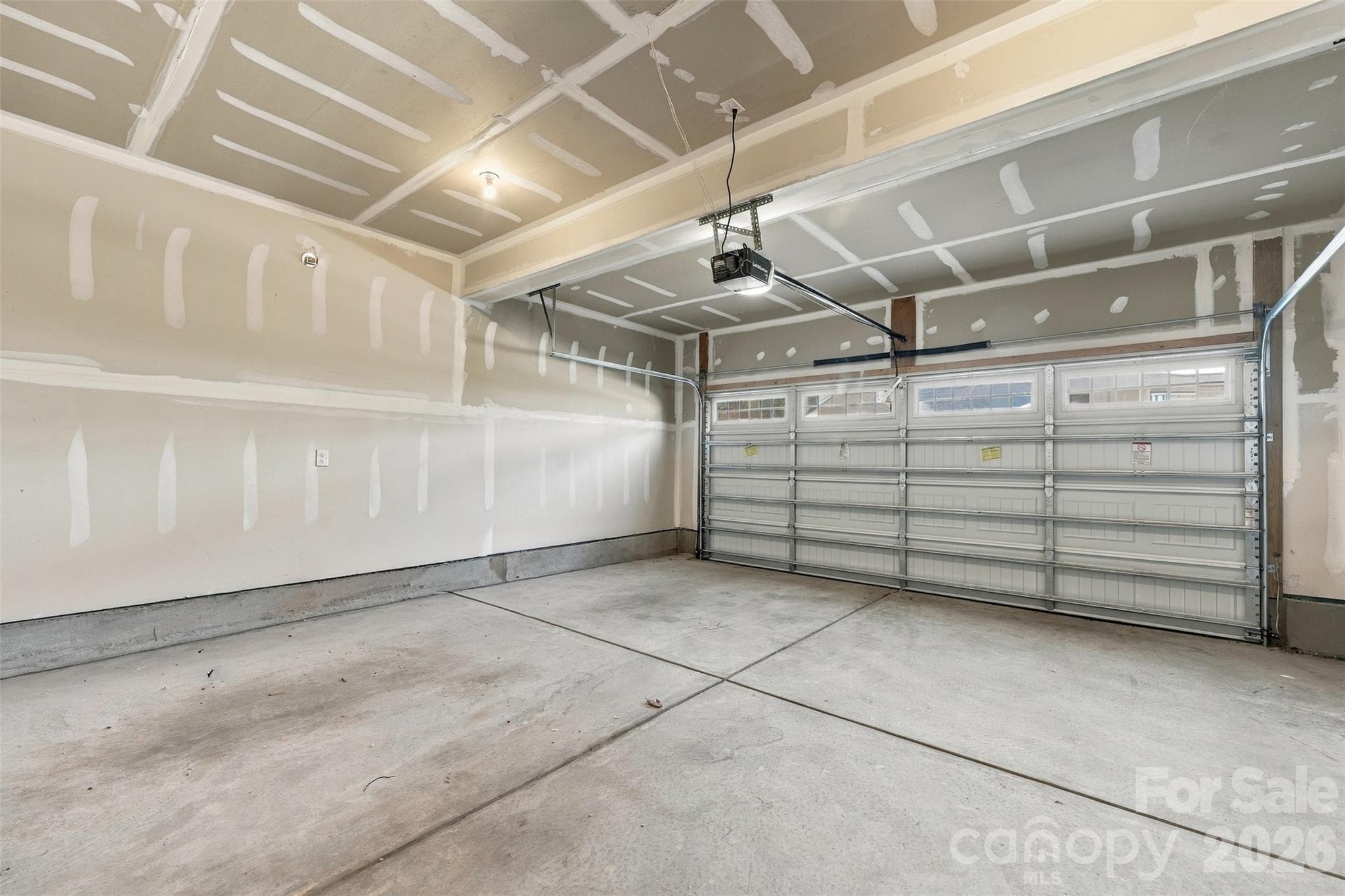 2 car garage - Mooresville
