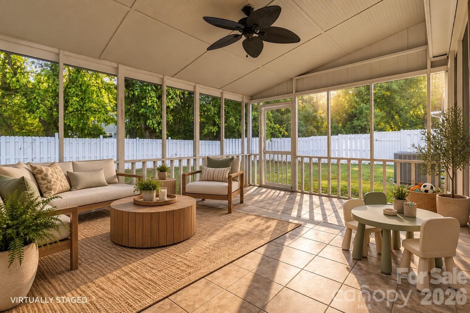 Single Family Residence at 4209 Hounds Run Drive, Matthews, photo 16 of 20
