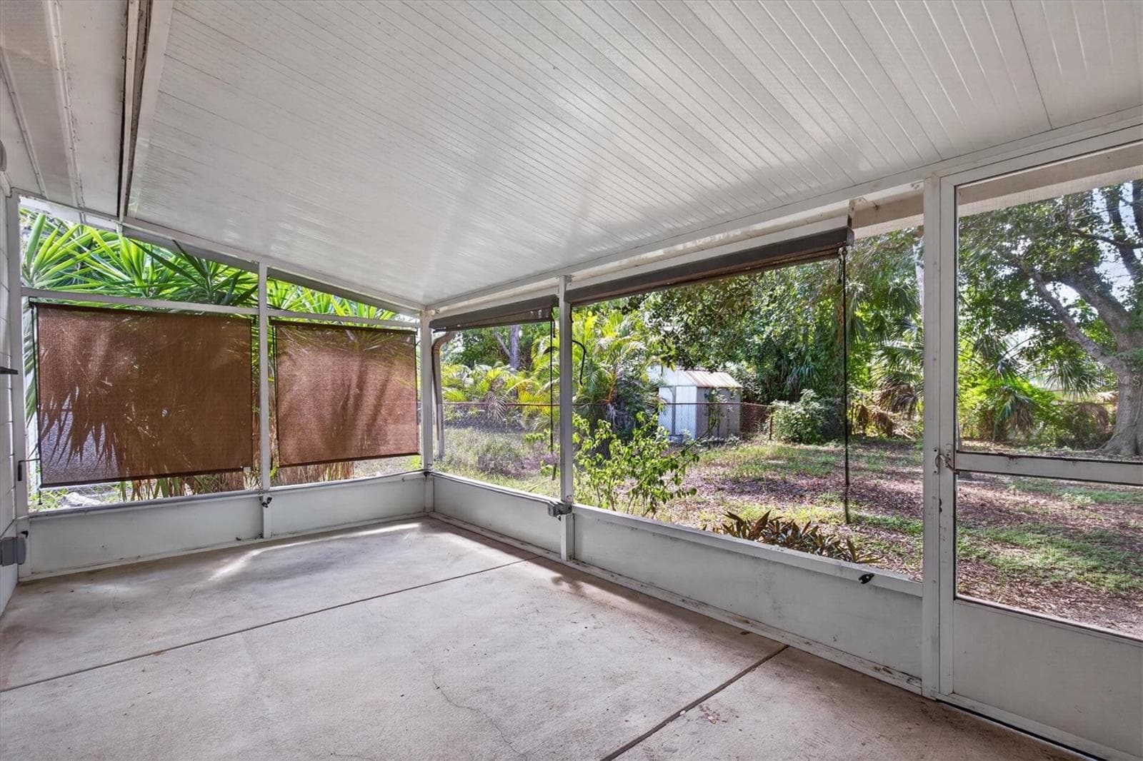Single Family Residence at 715 W BAYSHORE DR, TARPON SPRINGS, photo 24 of 27