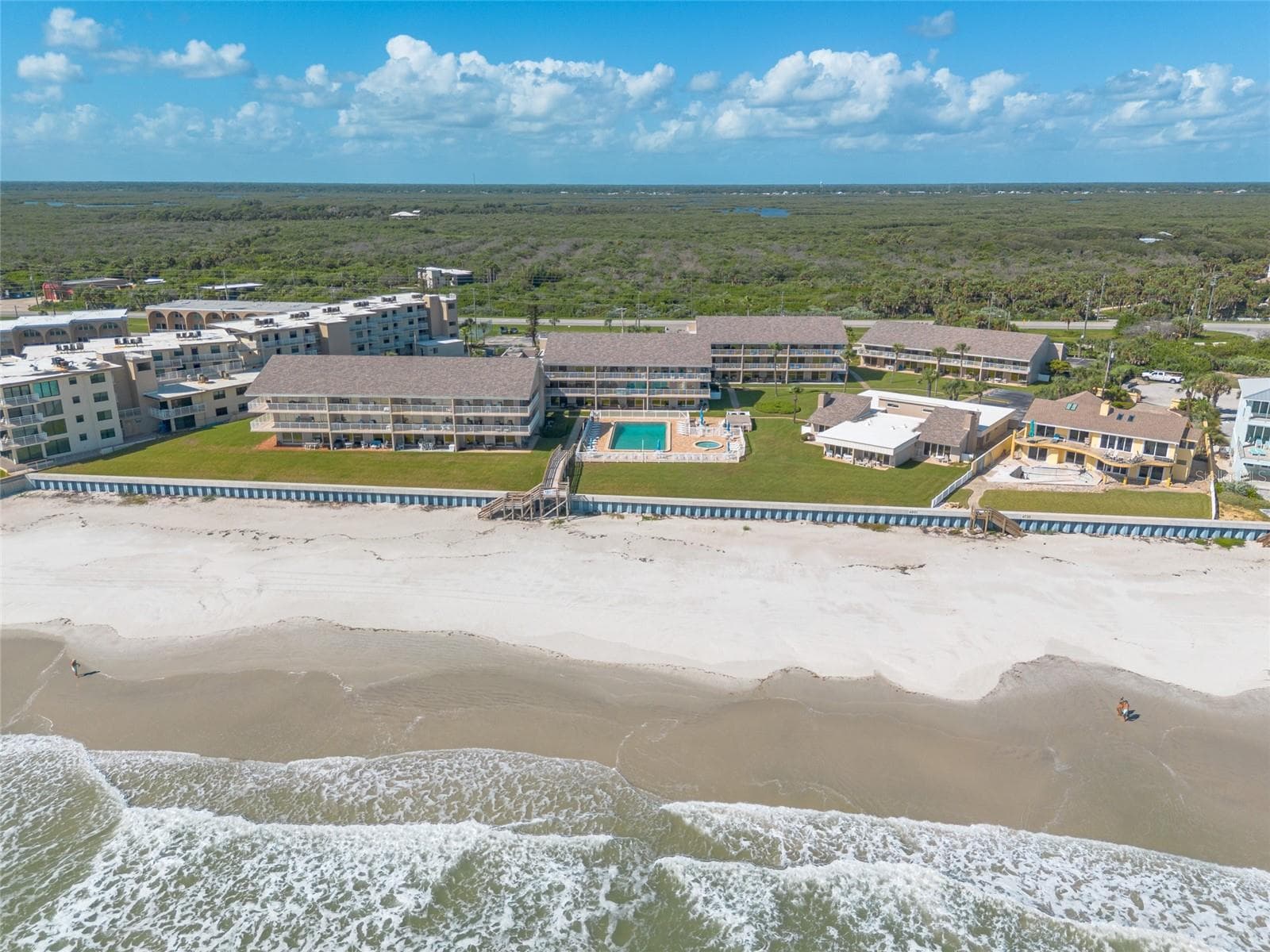 Condominium at 4801 SAXON DR #A-303, NEW SMYRNA BEACH, photo 38 of 41