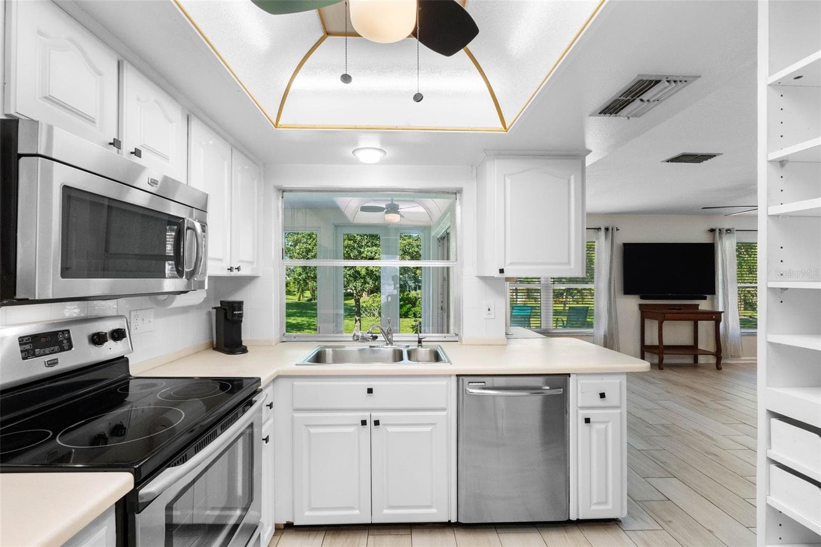 Single Family Residence at 1681 MACDONNELL CT, PALM HARBOR, photo 10 of 38