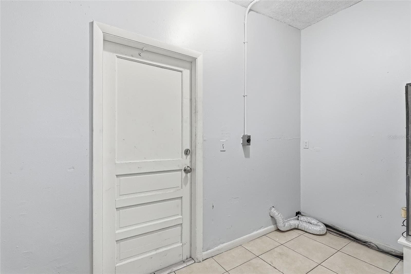 Duplex at 1408 E 140TH AVE, TAMPA, photo 18 of 55