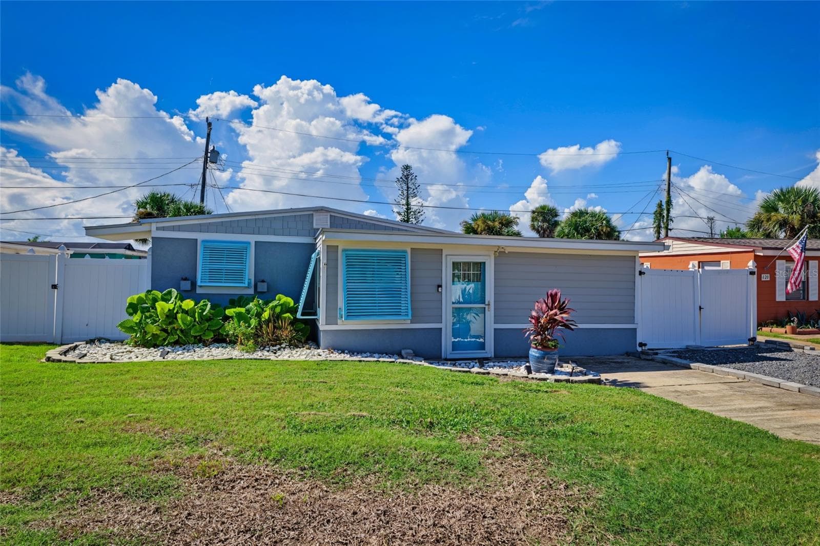 118 ROBERTA RD