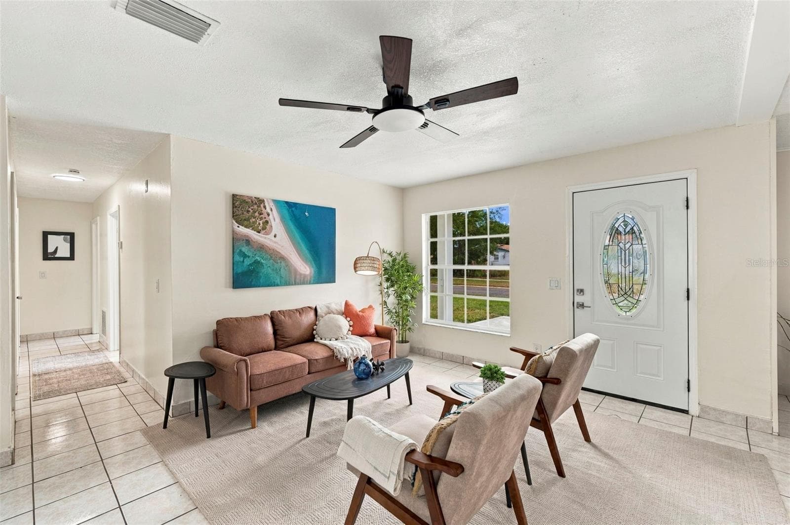 Single Family Residence at 1719 JULIAN LANE DR, TAMPA, photo 3 of 19