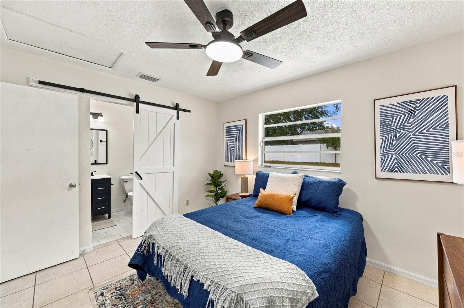 Single Family Residence at 1719 JULIAN LANE DR, TAMPA, photo 8 of 19