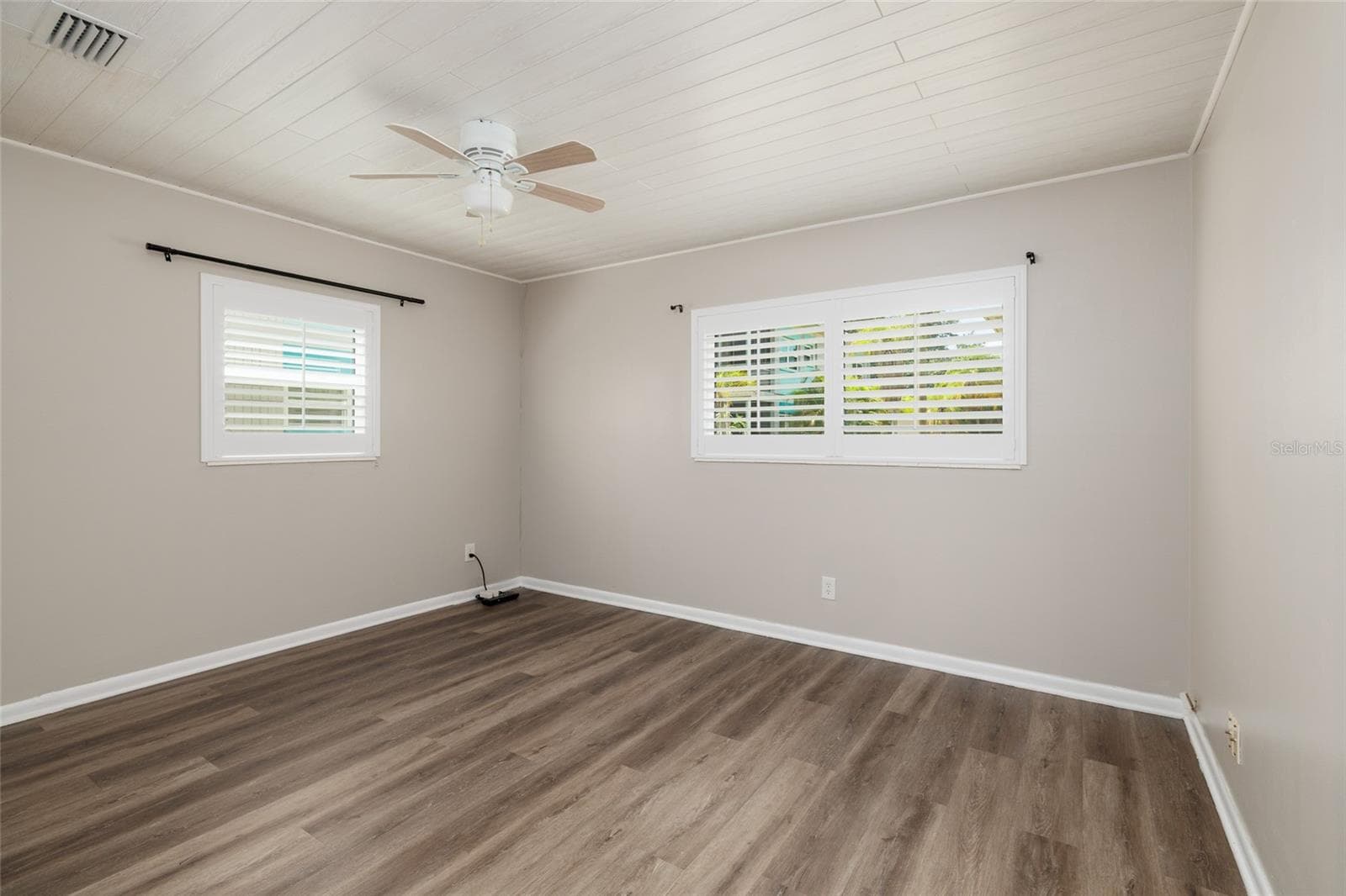 Primary Bedroom - 5396 4TH ST N #101, ST PETERSBURG