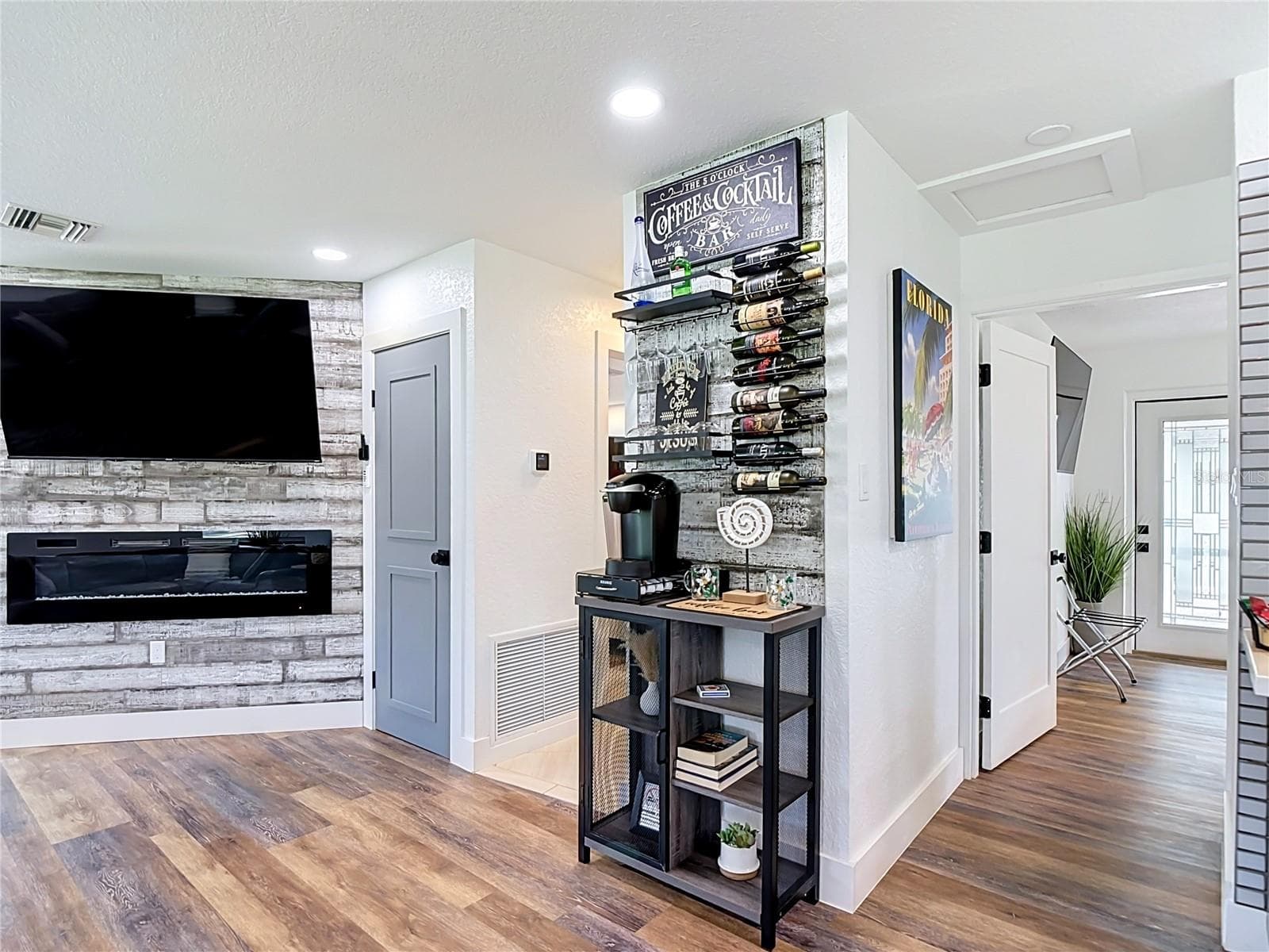 Business at 25173 & 25185 MARION AVE, PUNTA GORDA, photo 17 of 63
