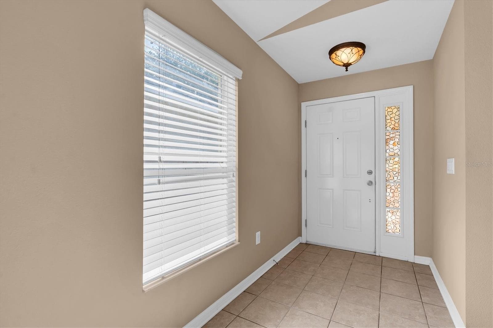 Single Family Residence at 10314 GREYSTONE RIDGE CT, RIVERVIEW, photo 8 of 40
