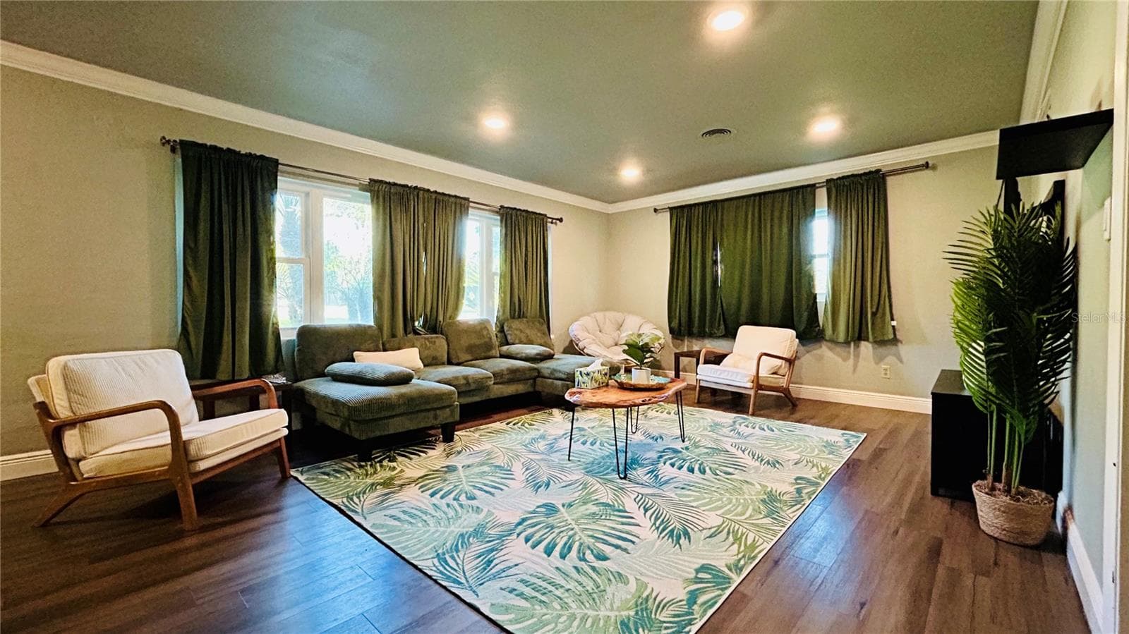 Single Family Residence at 302 FOREST AVE, ALTAMONTE SPRINGS, photo 5 of 59