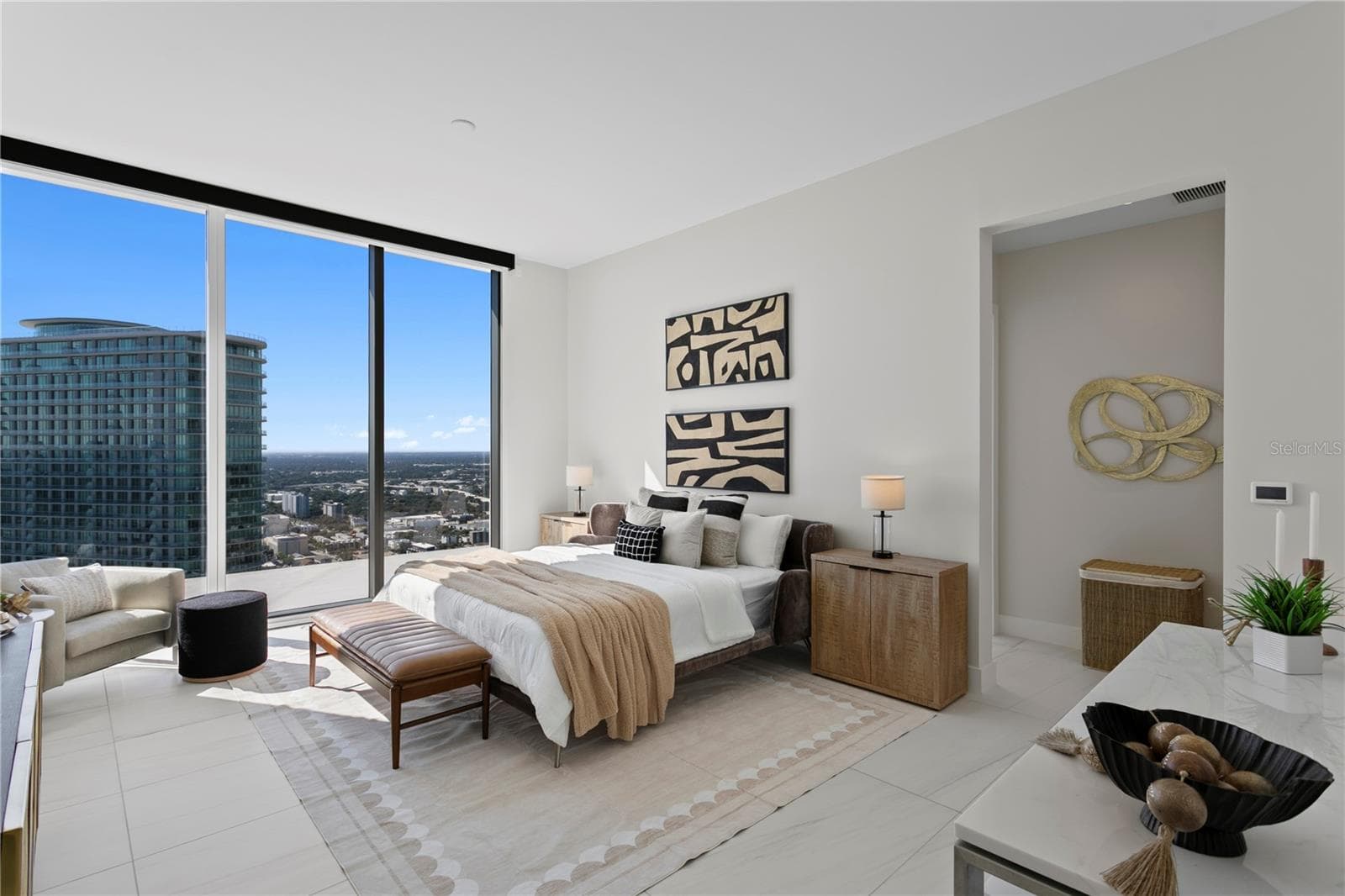 Generous Primary Suite with Sunset Views - 275 1ST AVE S #4004, ST PETERSBURG
