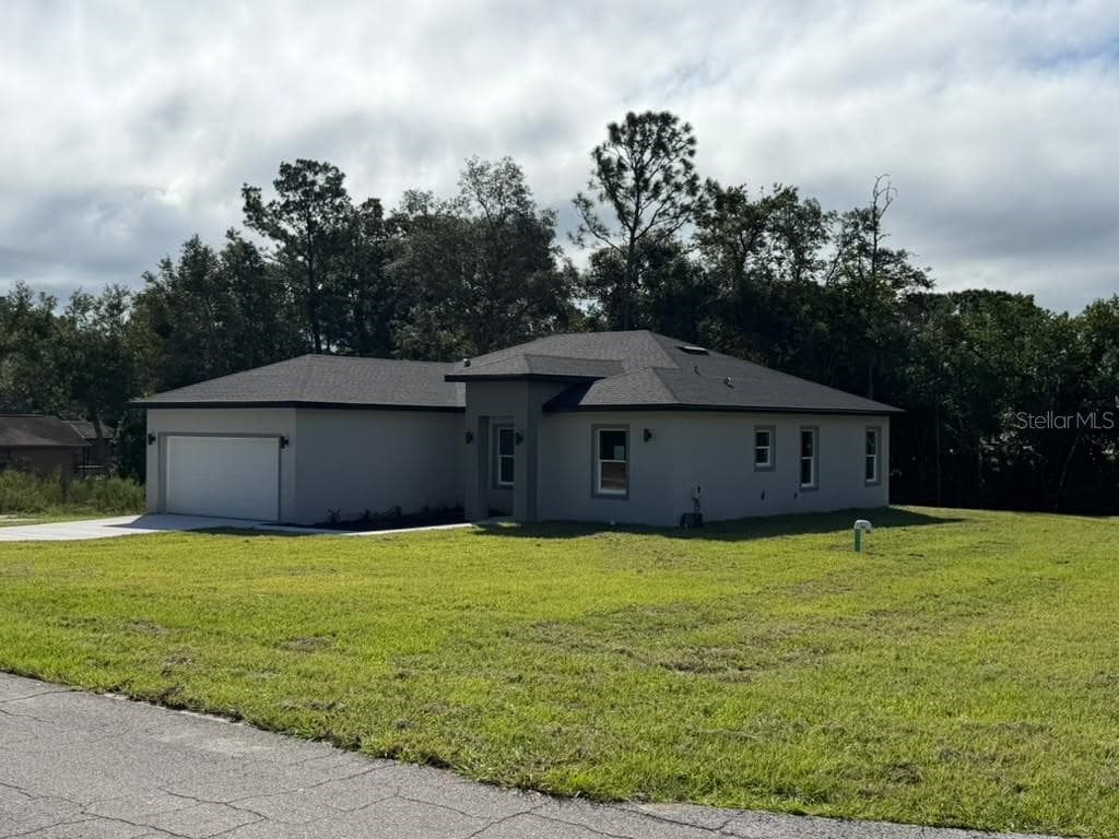 Single Family Residence at 1470 W EVERGREEN DR, CITRUS SPRINGS, photo 3 of 13