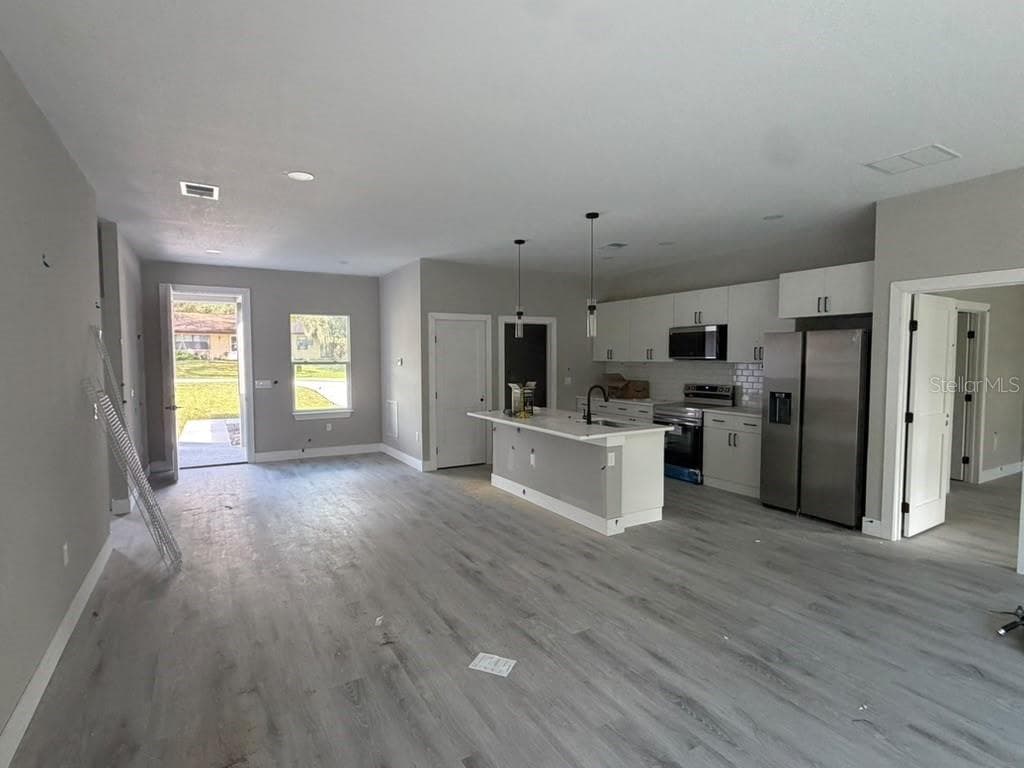 Single Family Residence at 1470 W EVERGREEN DR, CITRUS SPRINGS, photo 4 of 13