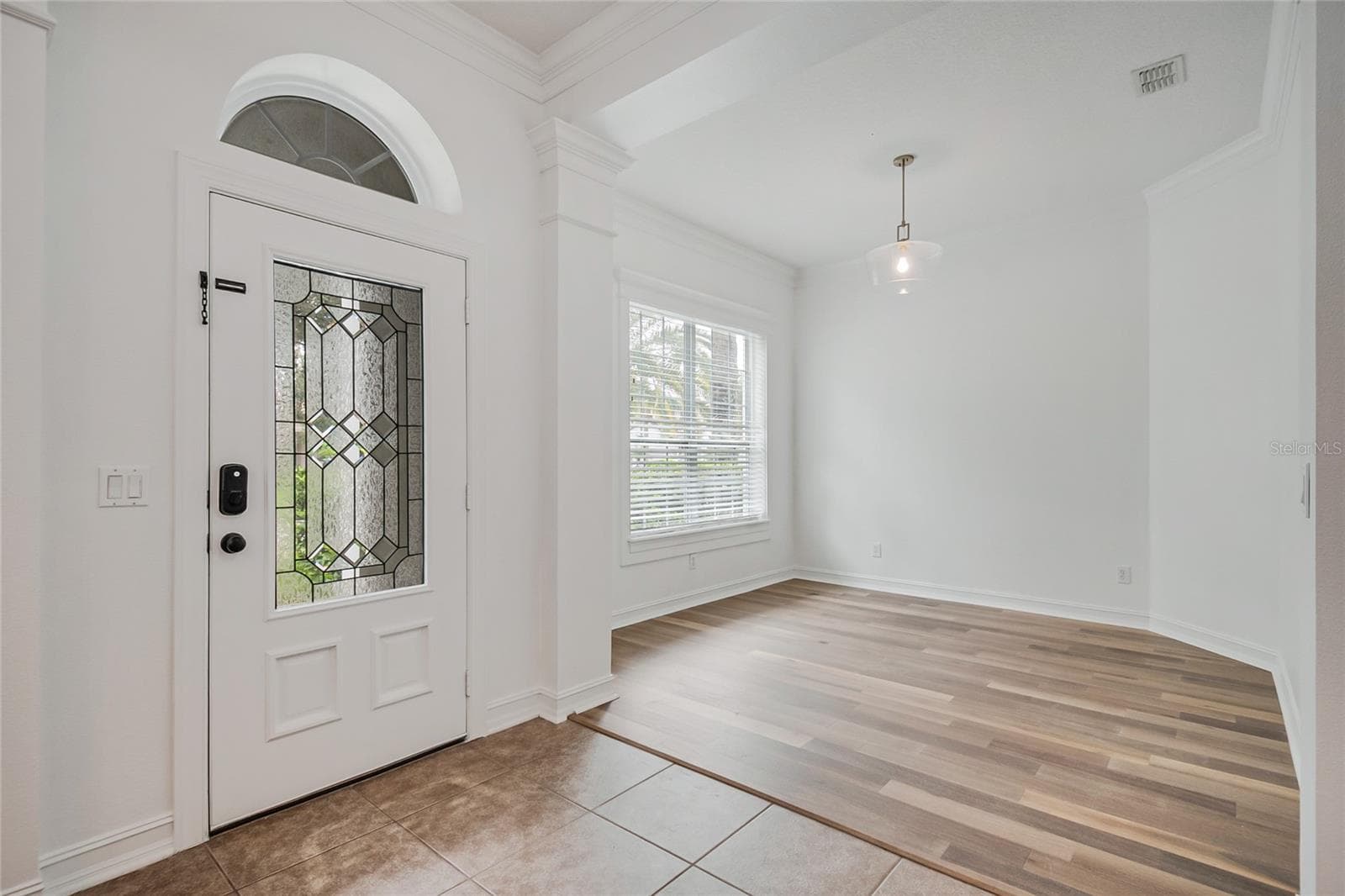 Single Family Residence at 4244 ISLE VISTA AVE, BELLE ISLE, photo 21 of 83