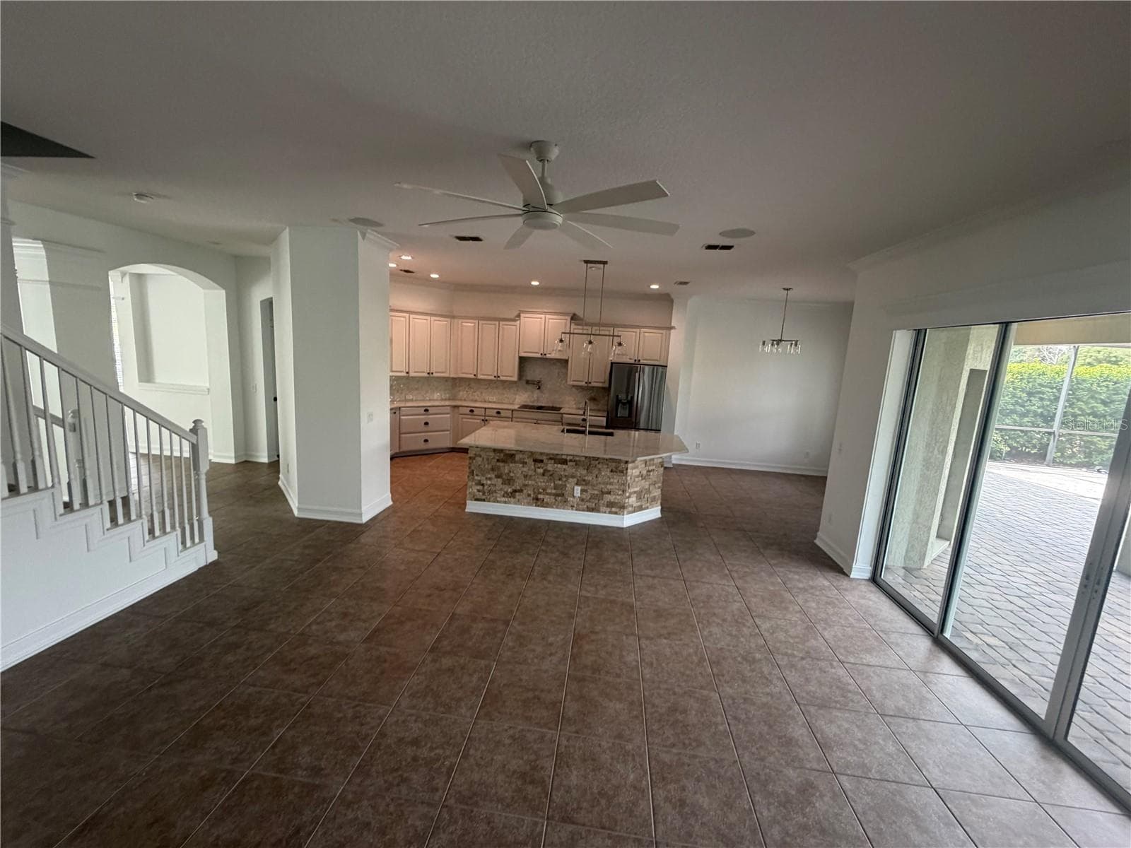 Single Family Residence at 4244 ISLE VISTA AVE, BELLE ISLE, photo 32 of 83