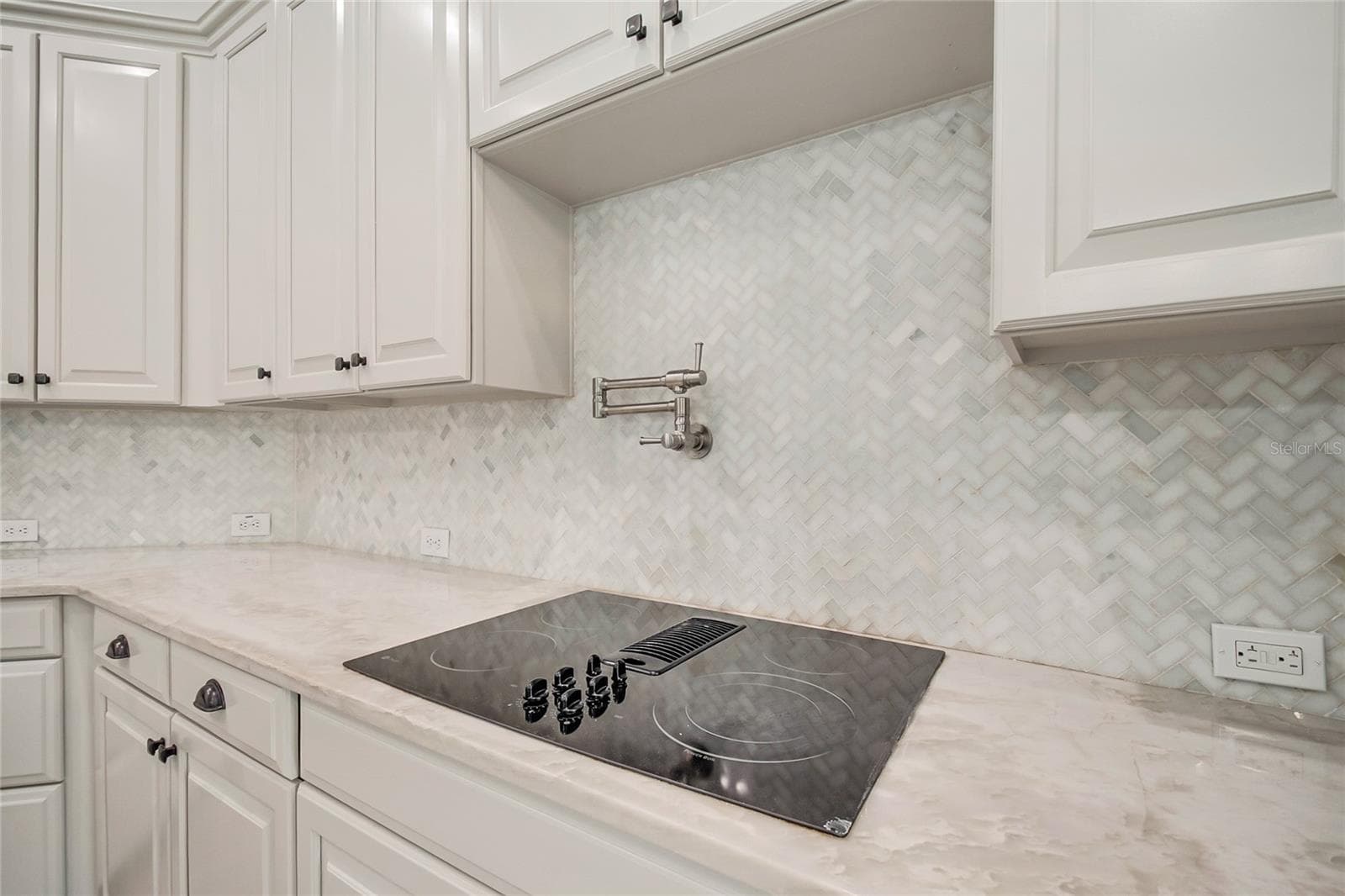 Single Family Residence at 4244 ISLE VISTA AVE, BELLE ISLE, photo 63 of 83