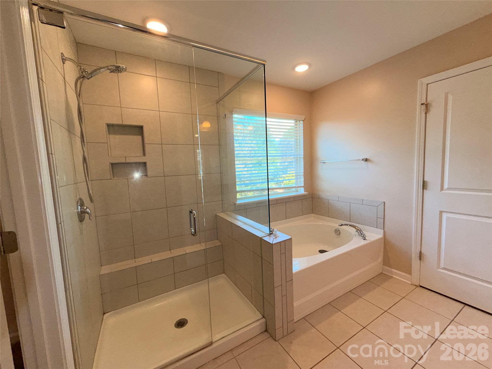 Single Family Residence at 2433 Chinkapin Court, Gastonia, photo 29 of 36