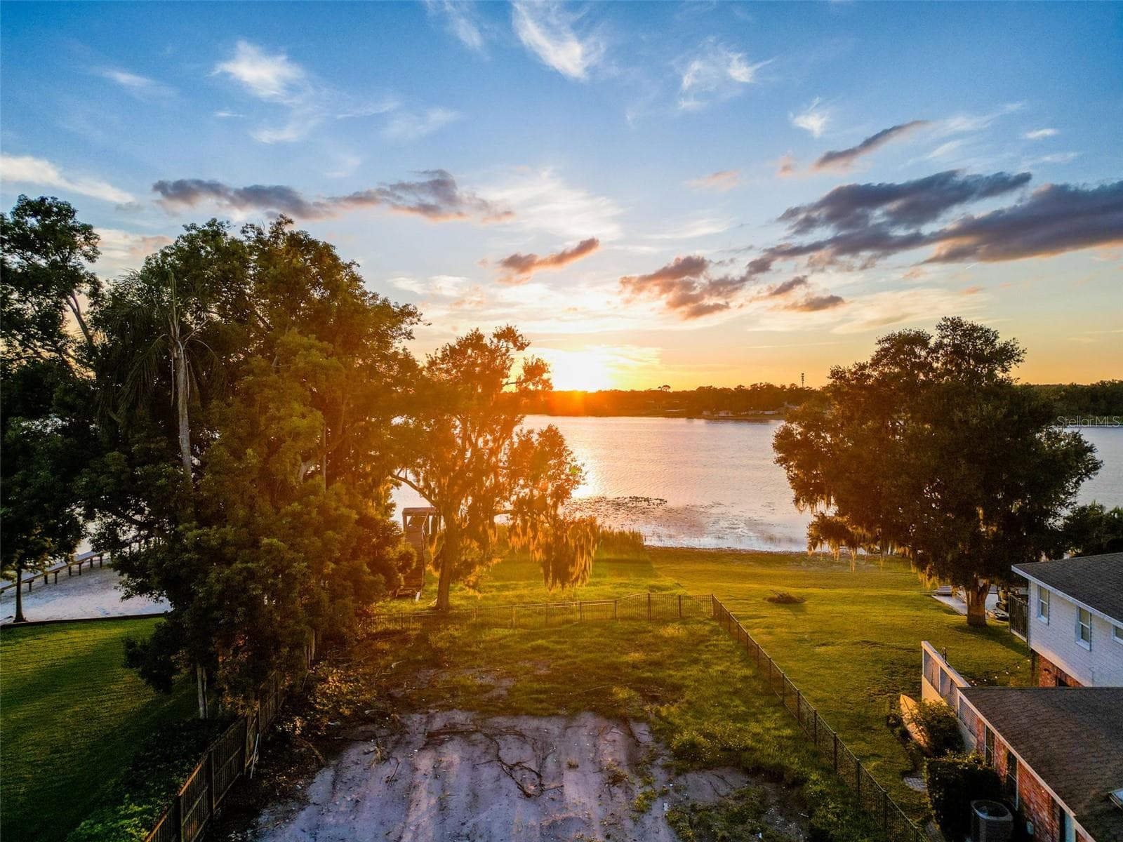 Single Family Residence at 14808 LAKE MAGDALENE CIR, TAMPA, photo 14 of 16