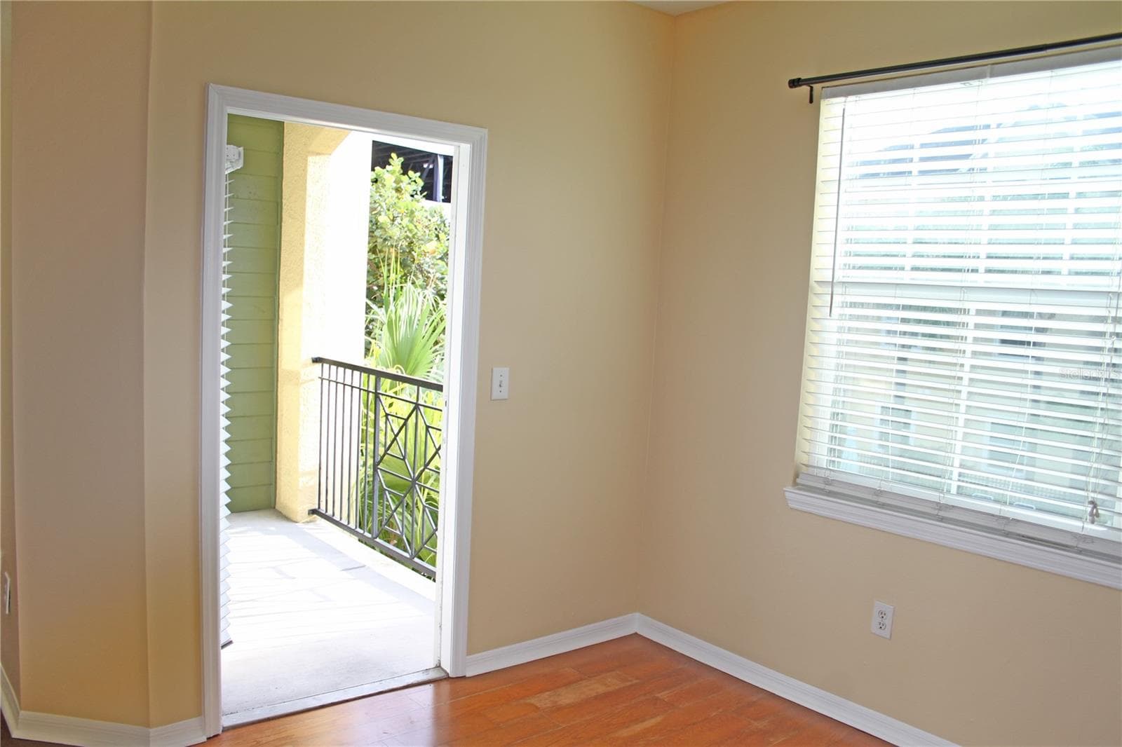 Nook leading to Patio. - 1910 E PALM AVE #9201, TAMPA