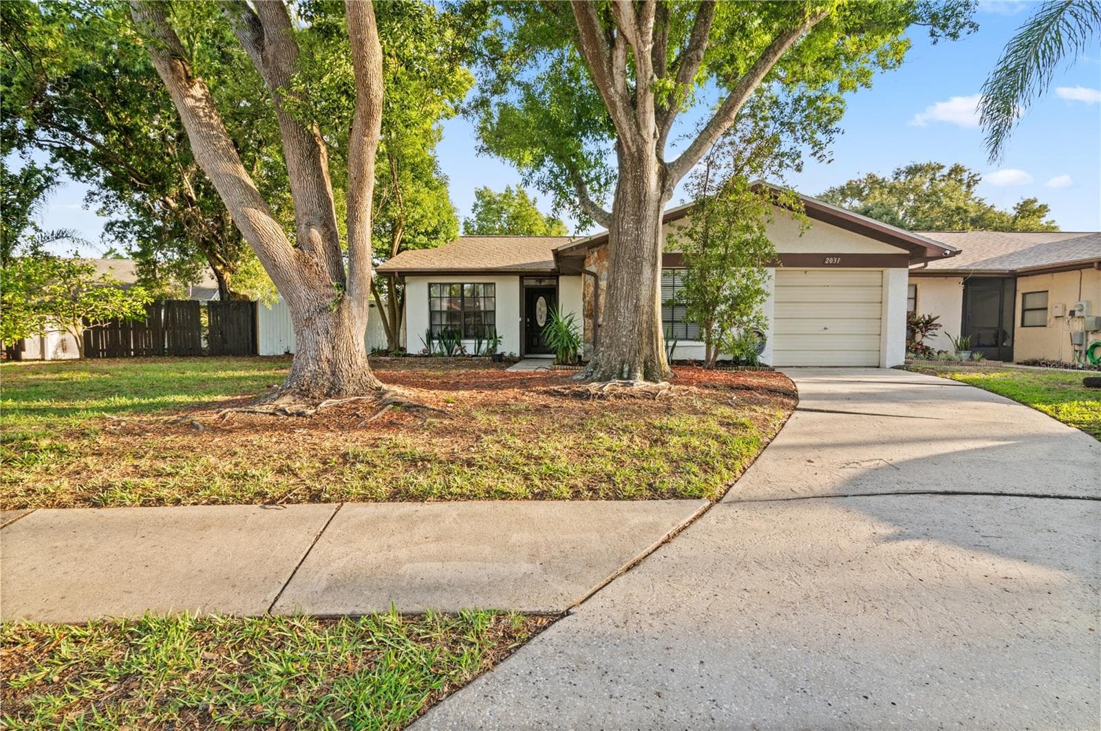 2031 DOVER CT