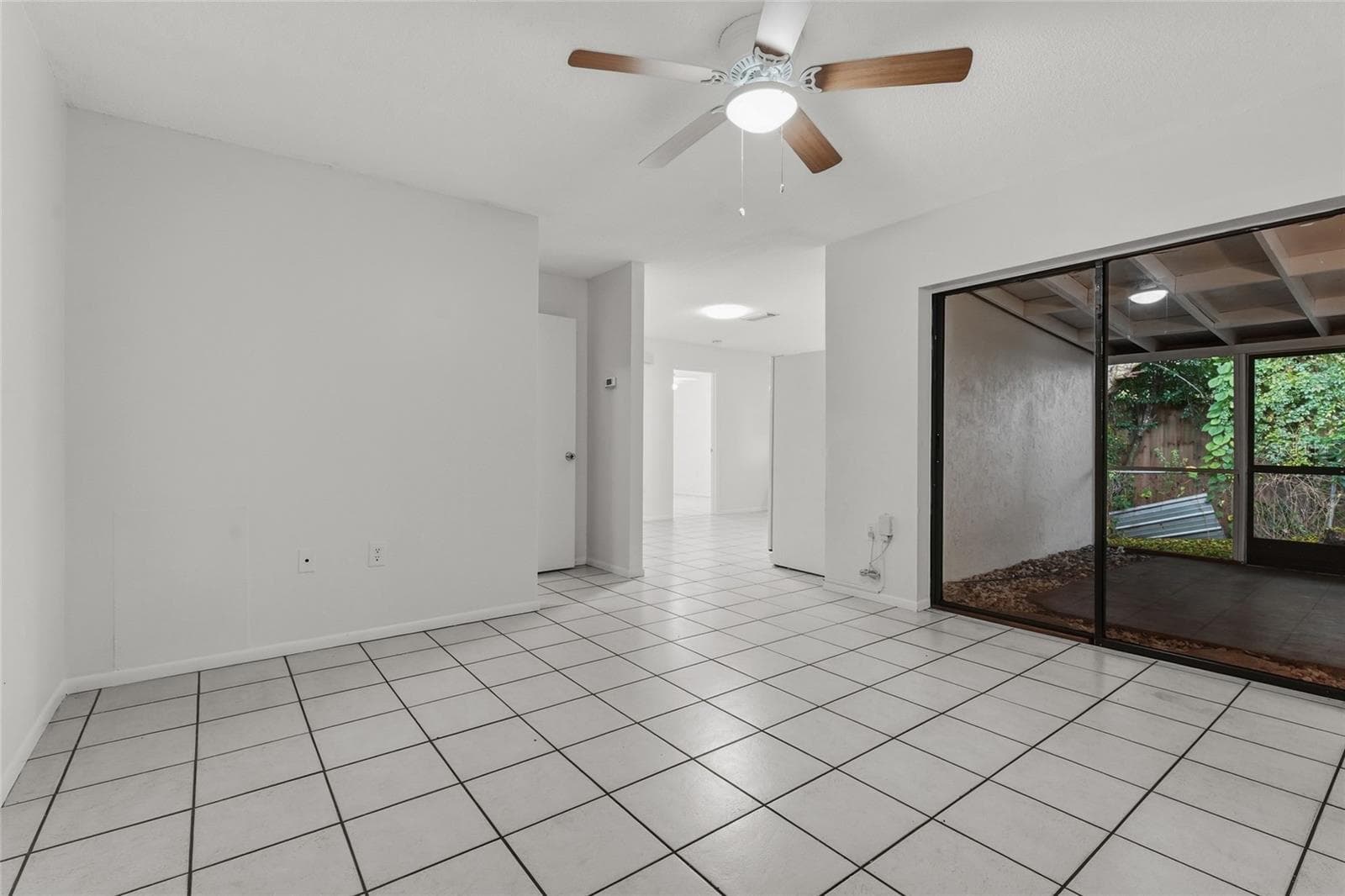 Duplex at 4749 DAVID AVE, SARASOTA, photo 20 of 47