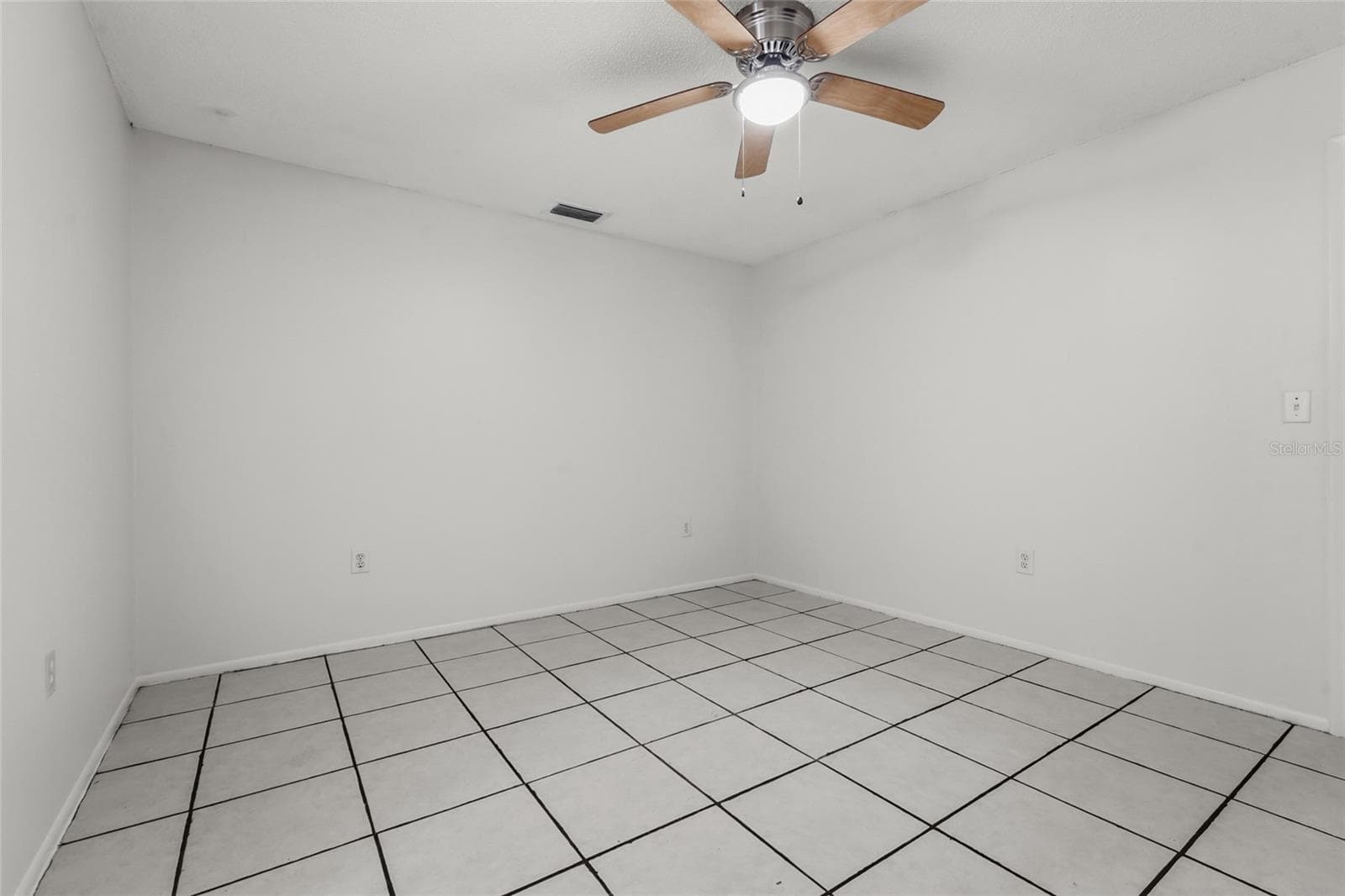Duplex at 4749 DAVID AVE, SARASOTA, photo 26 of 47