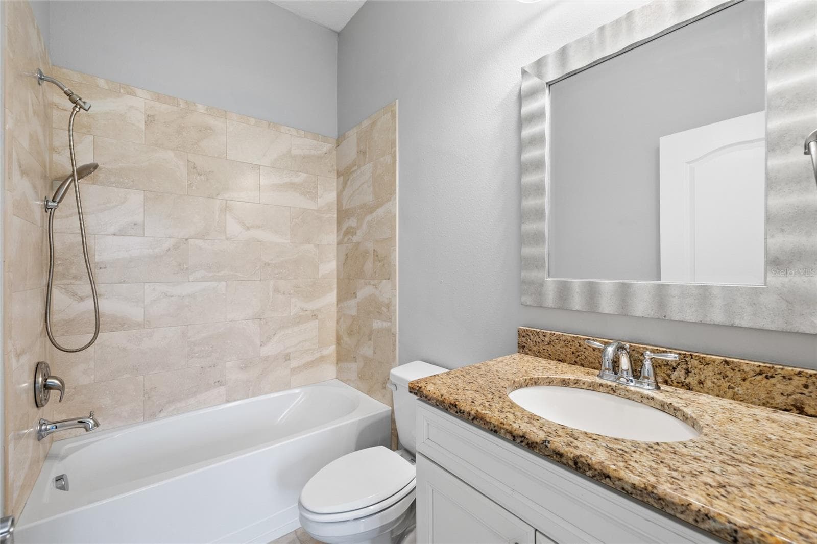 Guest En-Suite - 5914 SHELL RIDGE DR, LITHIA