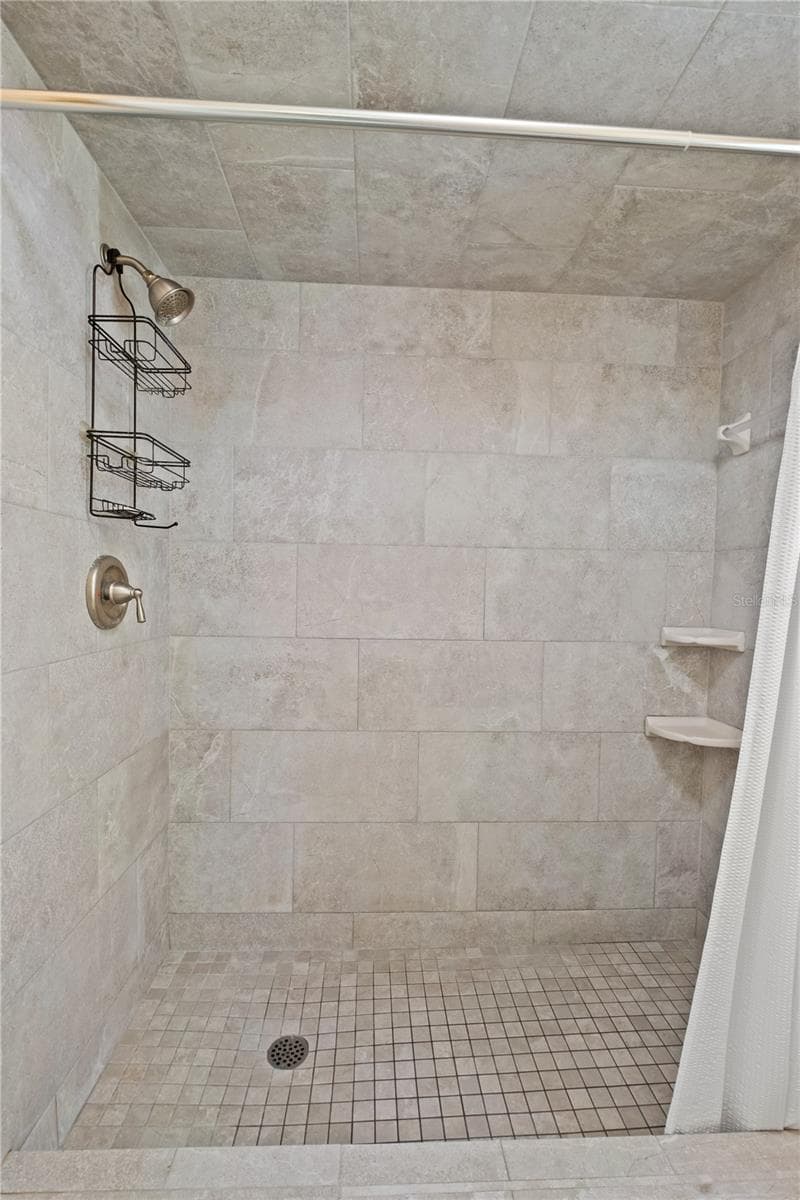 Single Family Residence at 7 DOUGLAS CT N, HOMOSASSA, photo 19 of 39