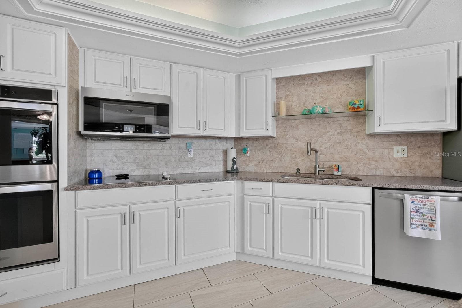 KITCHEN - 1 JOHN ANDERSON DR #301, ORMOND BEACH