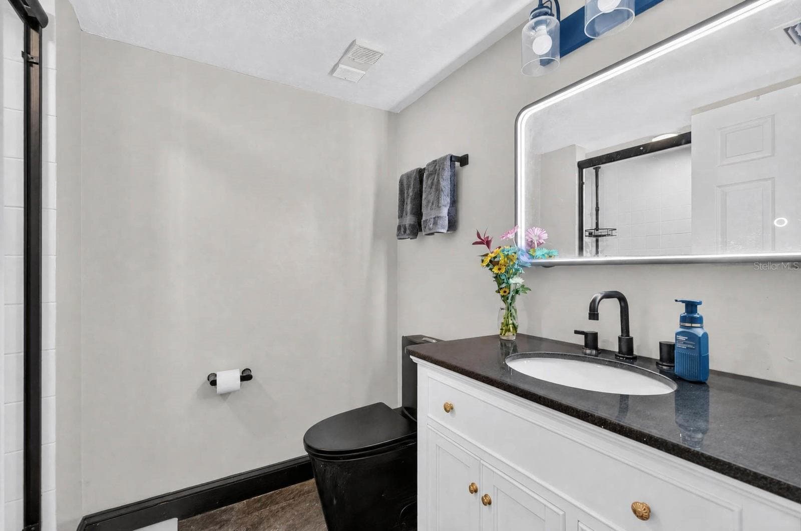 BEDROOM 2 BATHROOM - 1 JOHN ANDERSON DR #301, ORMOND BEACH