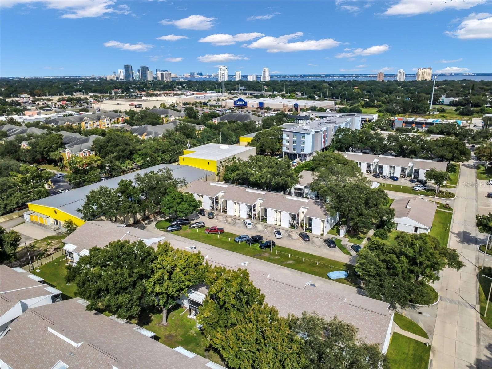 Condominium at 3811 N OAK DR #E51, TAMPA, photo 26 of 34