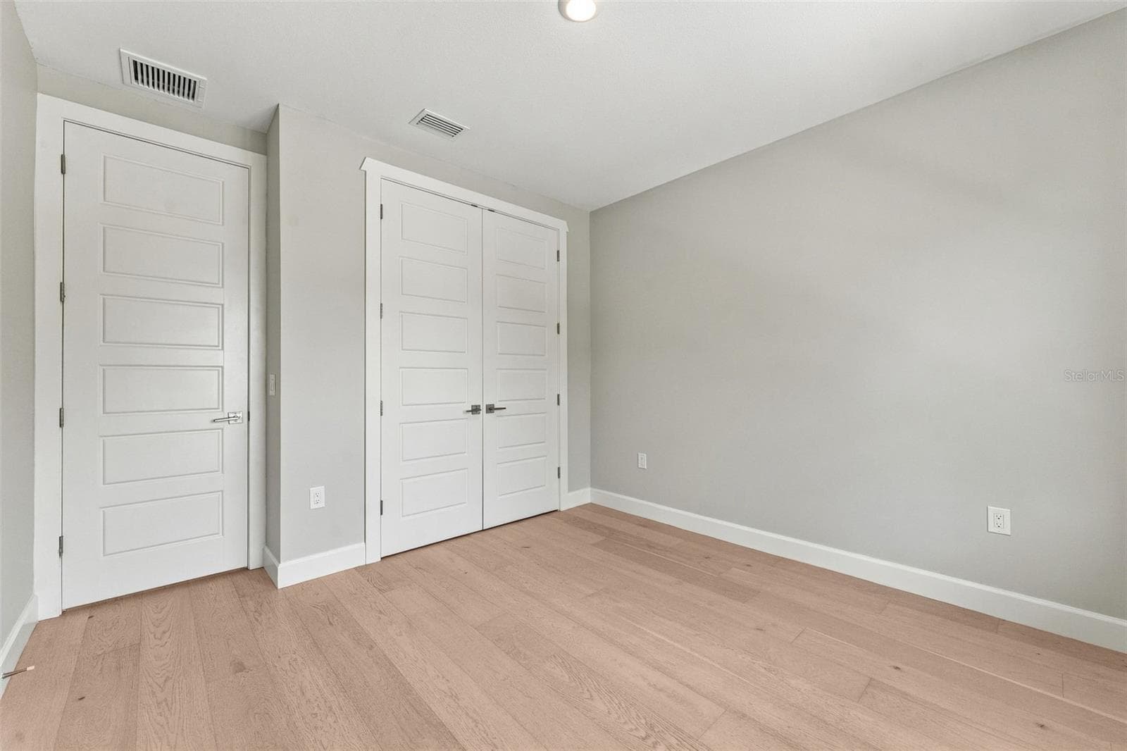 Single Family Residence at 3310 W WYOMING AVE, TAMPA, photo 19 of 25