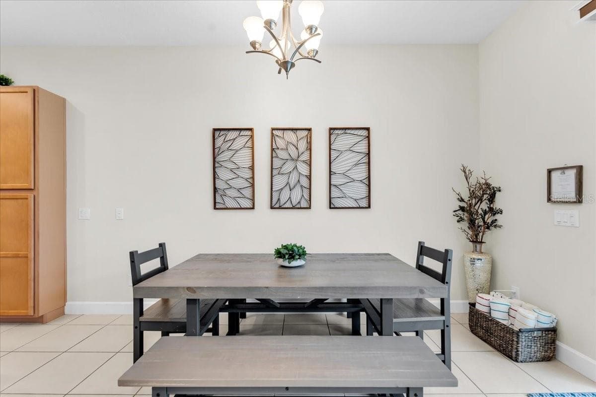 Townhouse at 390 CAPTIVA DR, DAVENPORT, photo 31 of 103