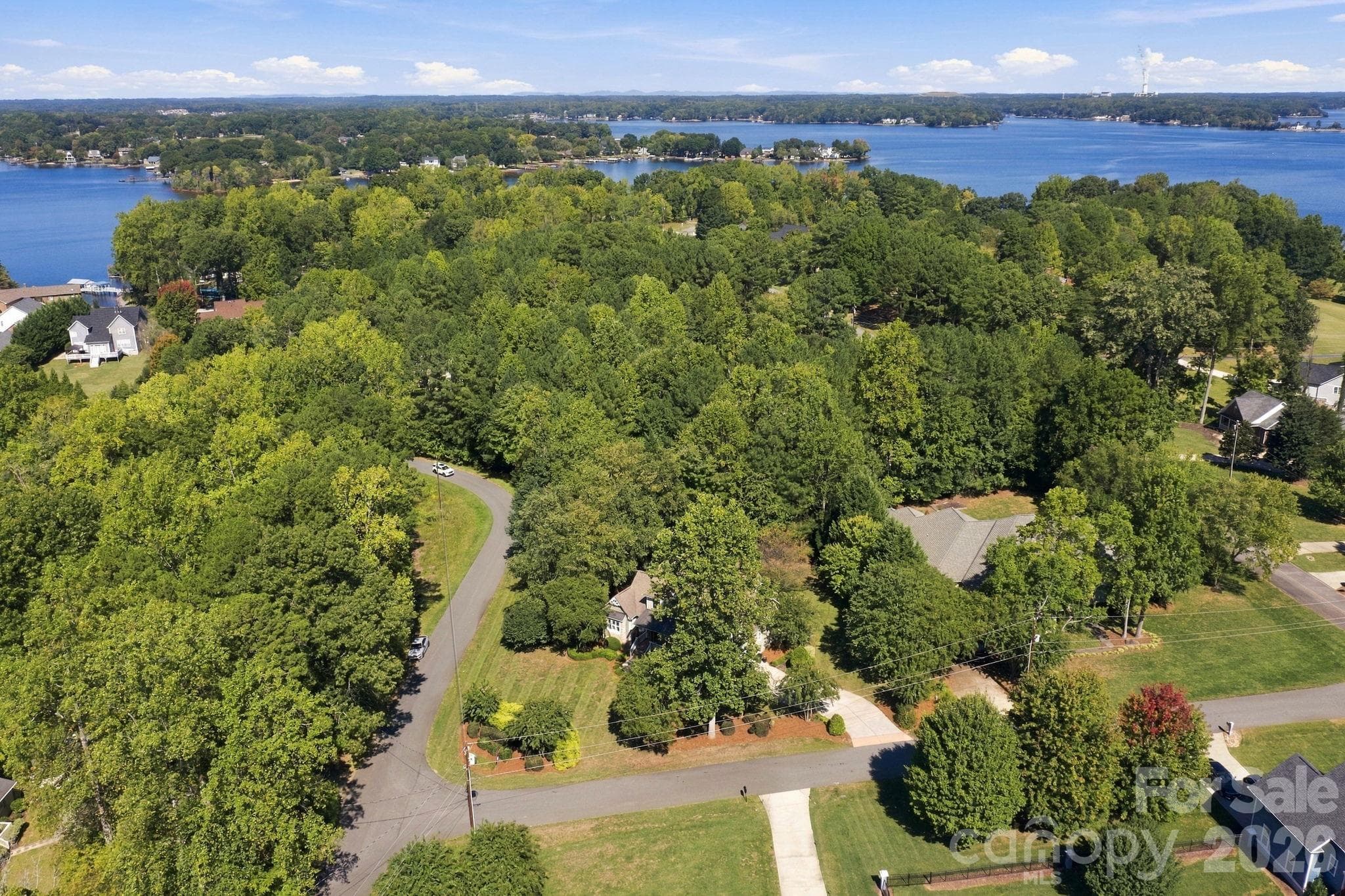 Super close to Lake Norman - 7481 Brotherton Road, Denver