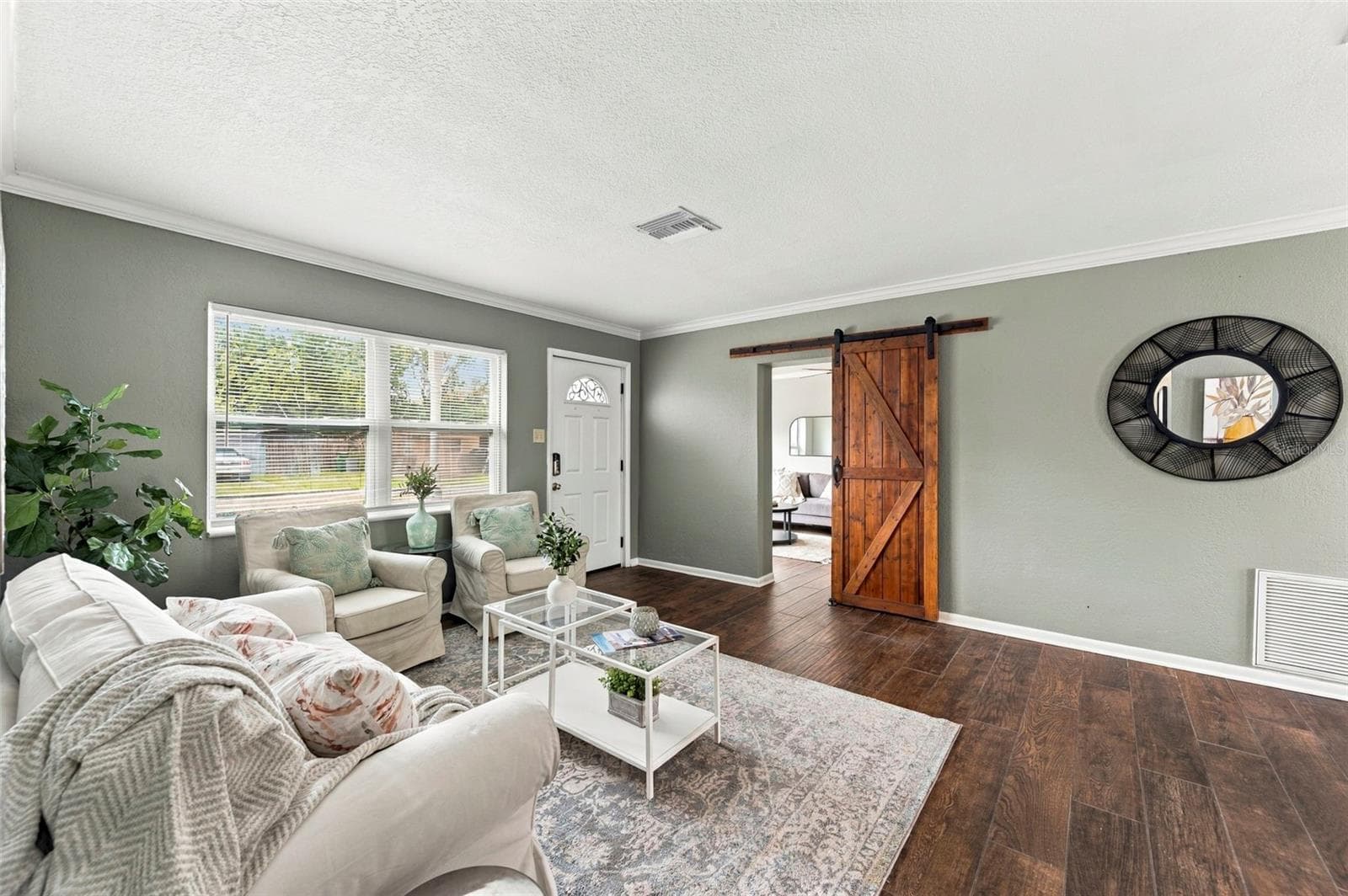 Plenty of natural light throughout! - 620 PALM PL, SAFETY HARBOR