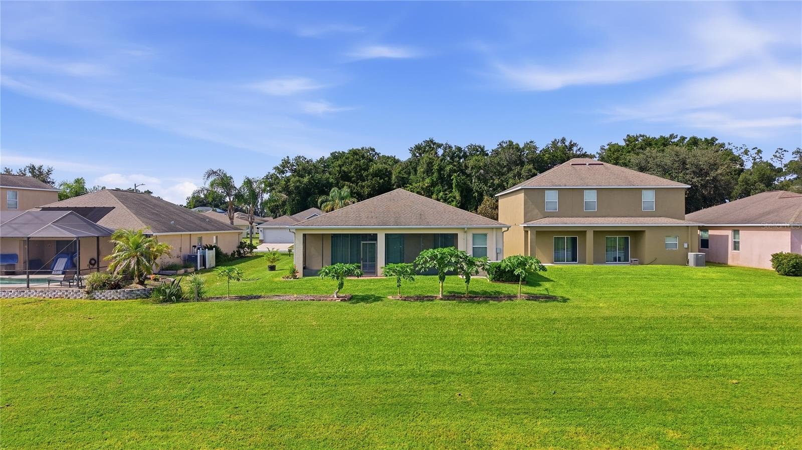 Home Has More Planting Potentials - 3652 MADBURY CIR, LAKELAND