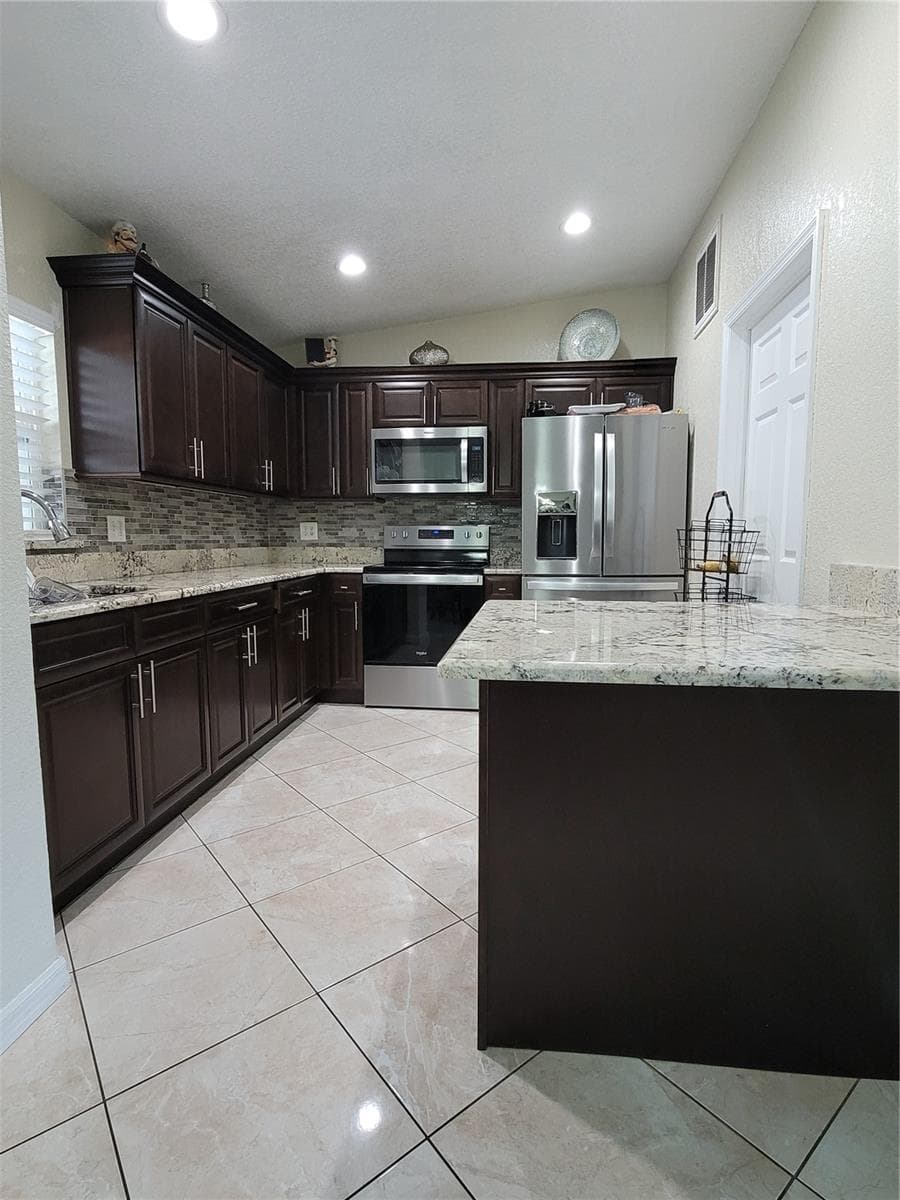 Single Family Residence at 7228 LEIGHTON WAY, ORLANDO, photo 14 of 34