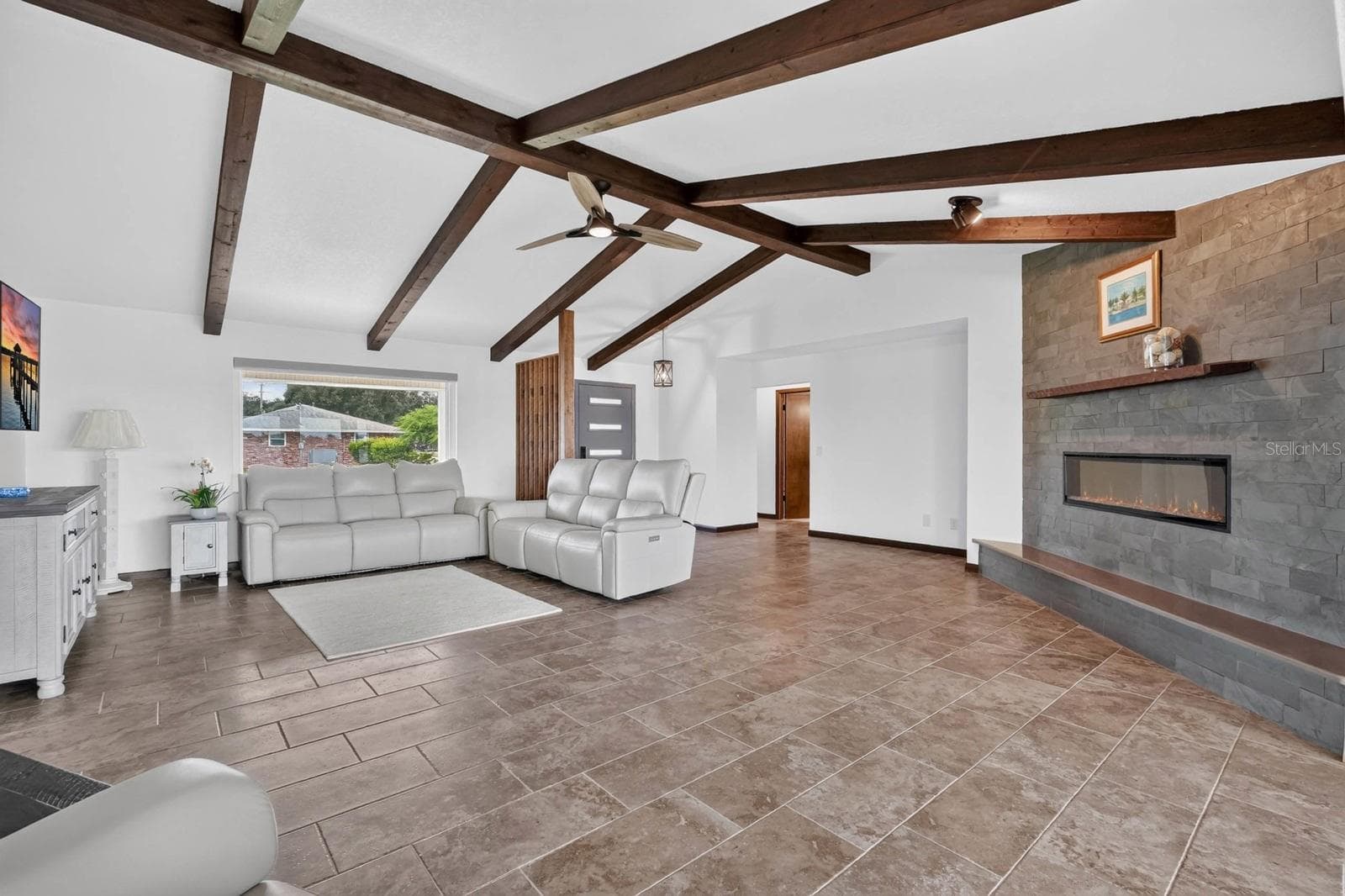 Single Family Residence at 22 EMERALD CIR, ORMOND BEACH, photo 21 of 60