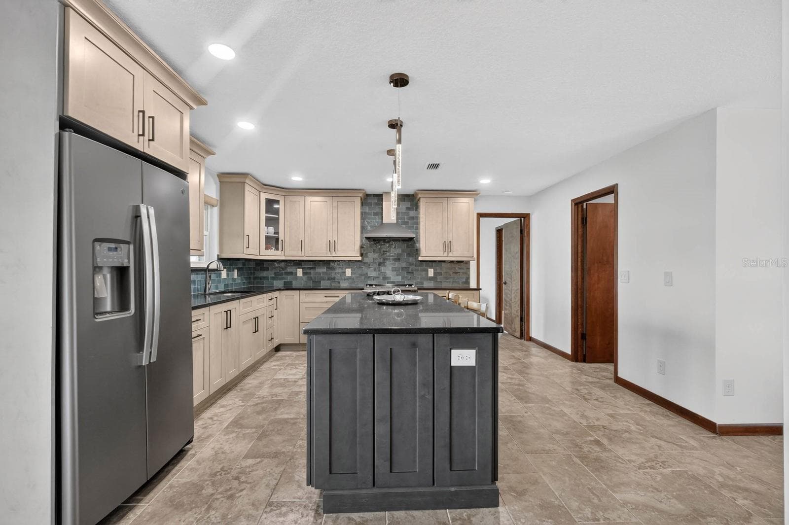 Single Family Residence at 22 EMERALD CIR, ORMOND BEACH, photo 22 of 60