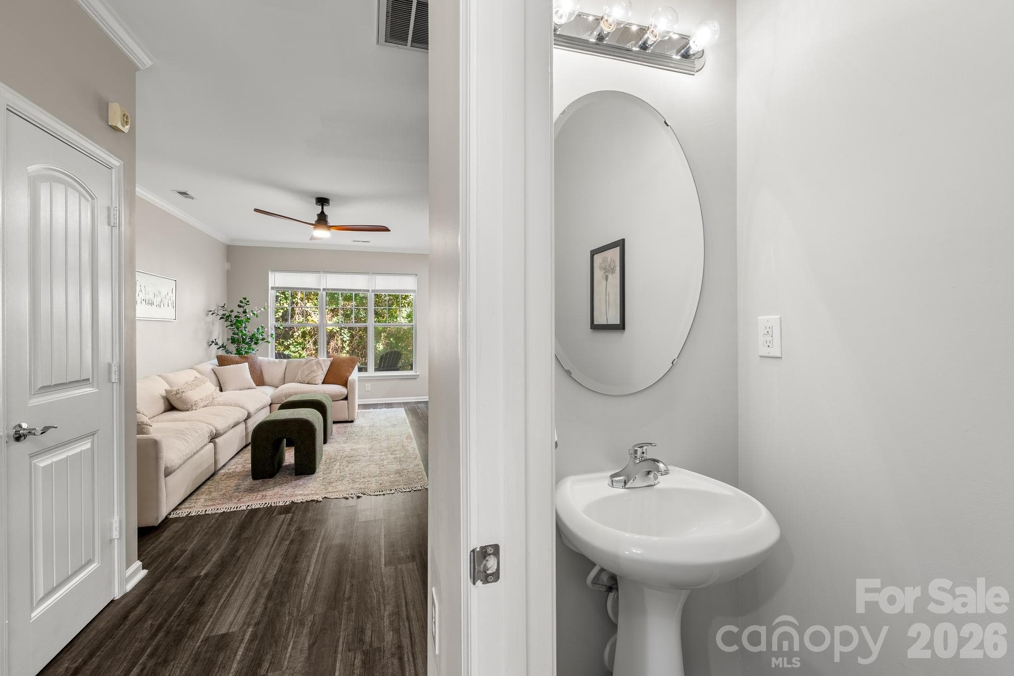 Townhouse at 14208 Castle Abbey Lane, Charlotte, photo 9 of 21