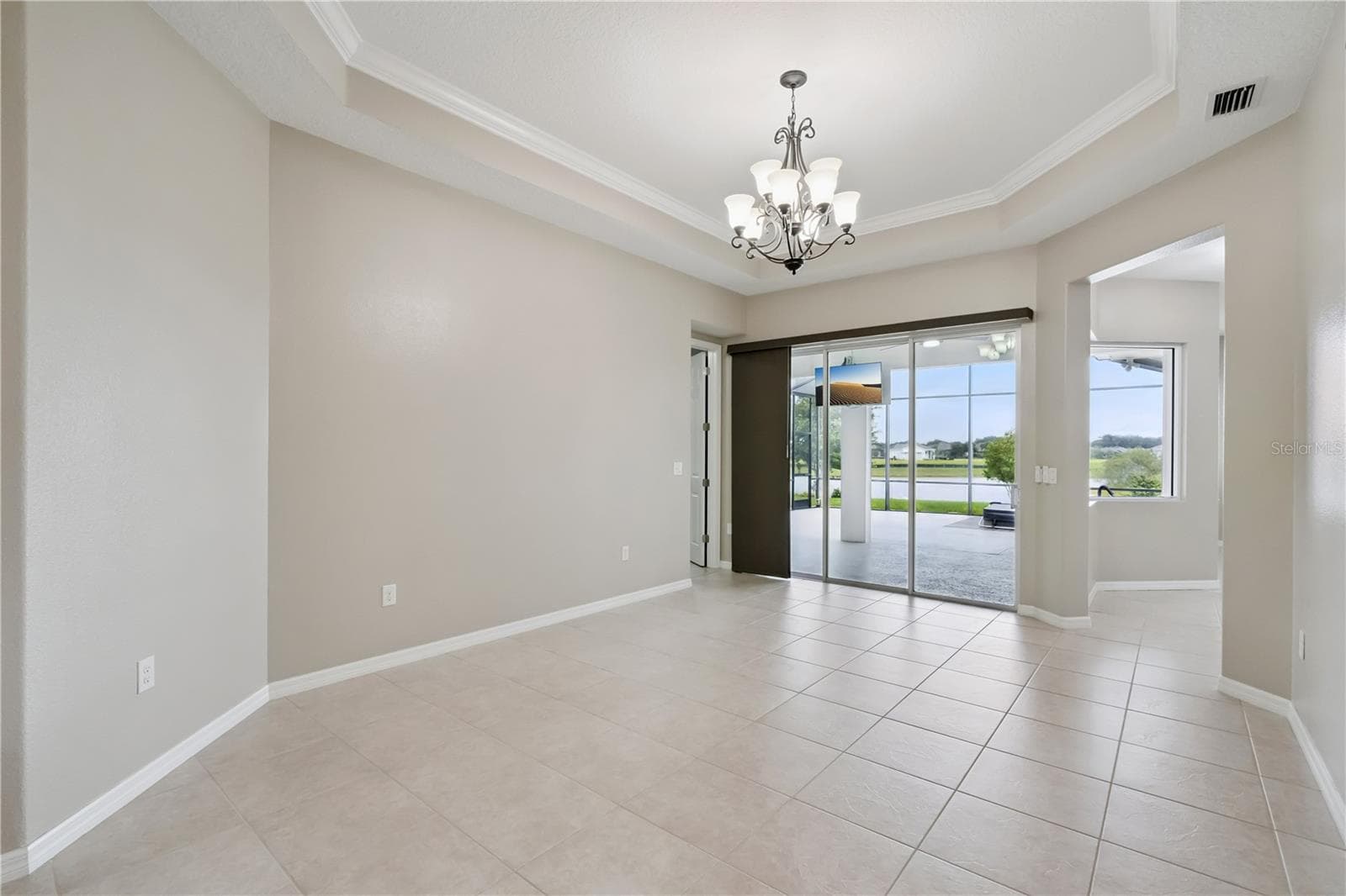 Single Family Residence at 8712 BRIDGEPORT BAY CIR, MOUNT DORA, photo 9 of 90