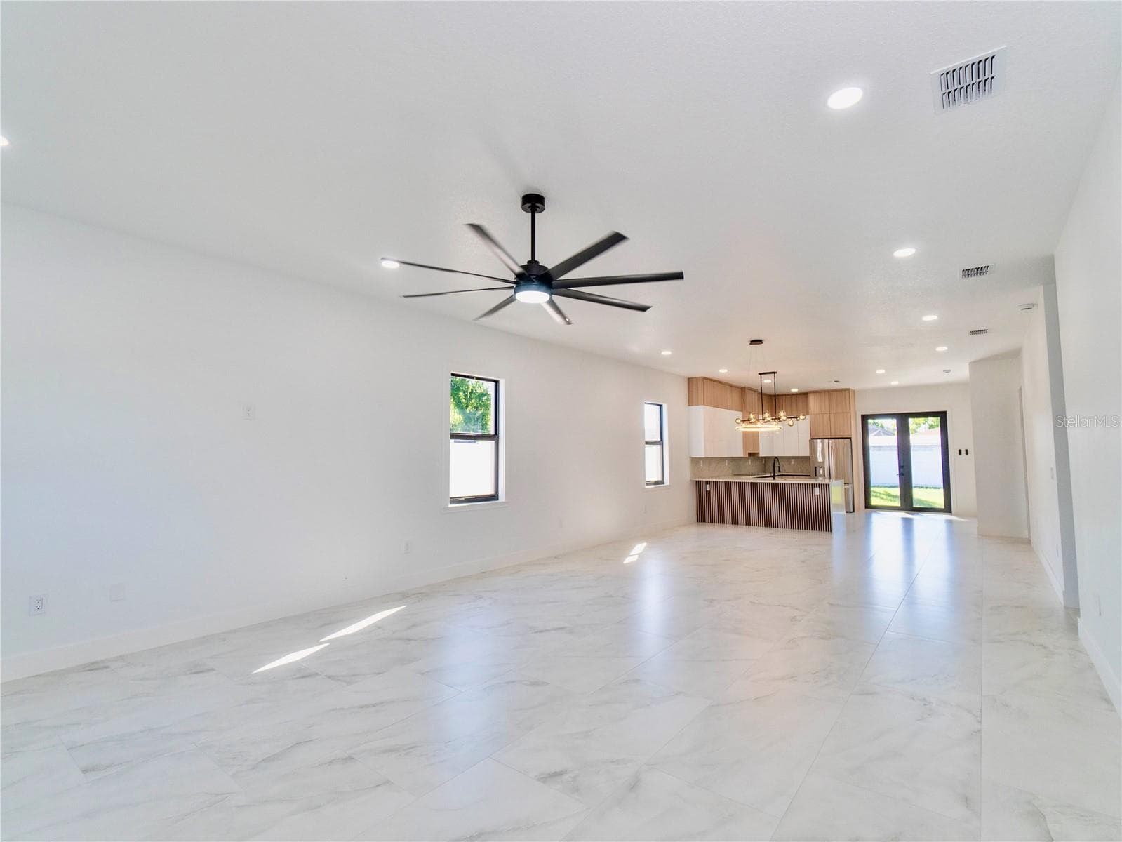 Single Family Residence at 7206 N GRADY AVE, TAMPA, photo 6 of 29