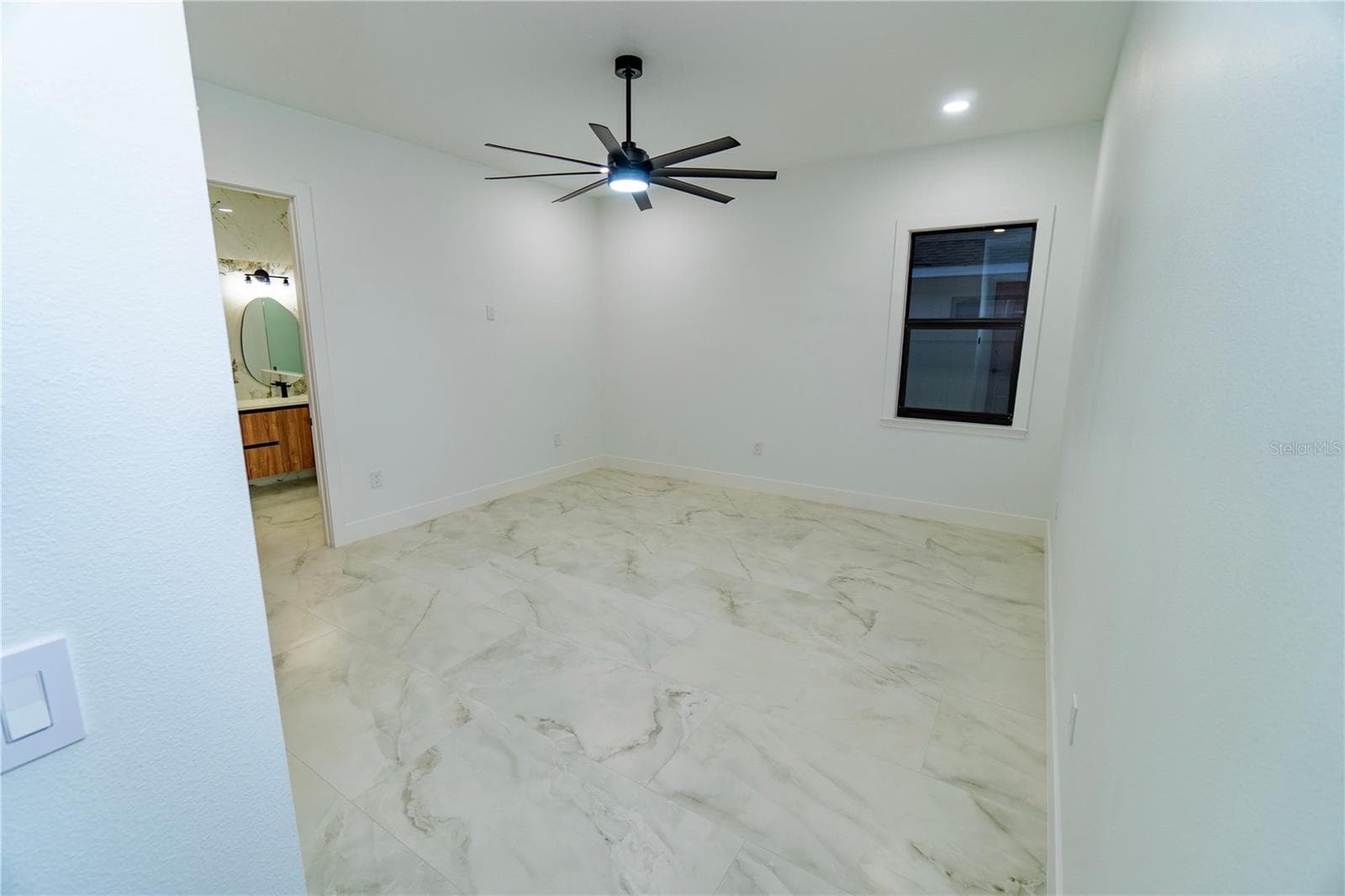 Single Family Residence at 7206 N GRADY AVE, TAMPA, photo 15 of 29