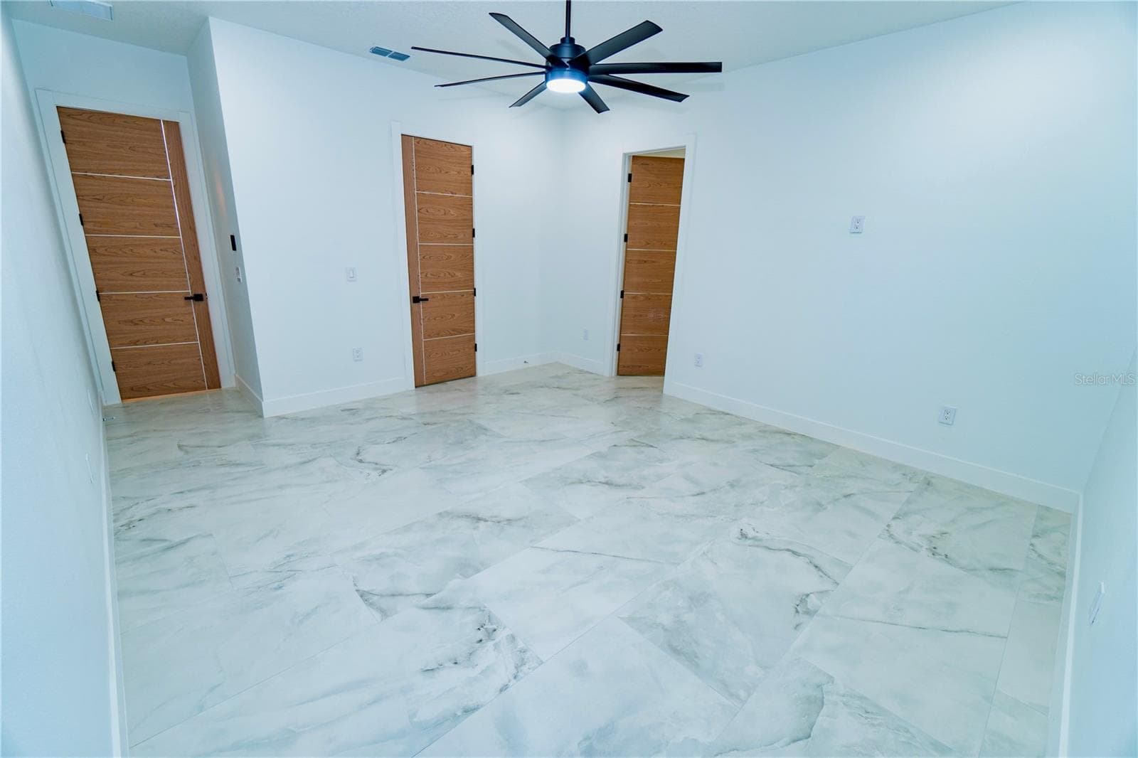 Single Family Residence at 7206 N GRADY AVE, TAMPA, photo 16 of 29