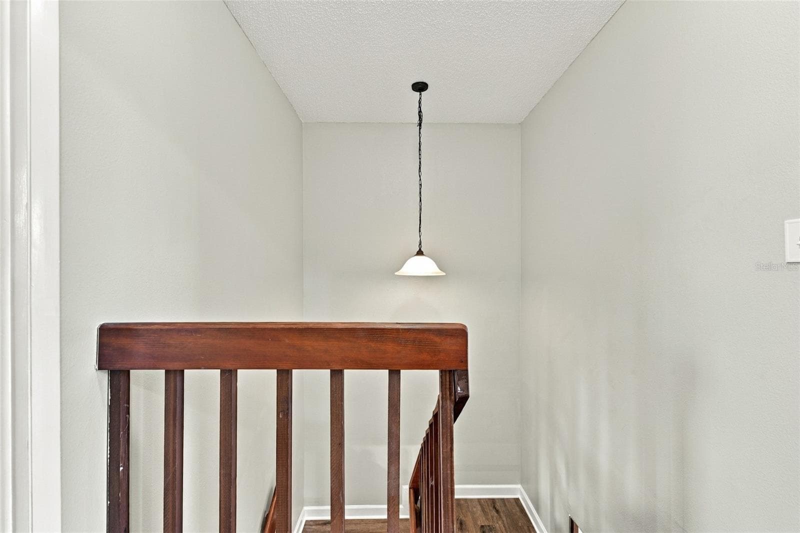Townhouse at 1514 CHATEAUX DE VILLE CT, CLEARWATER, photo 13 of 35