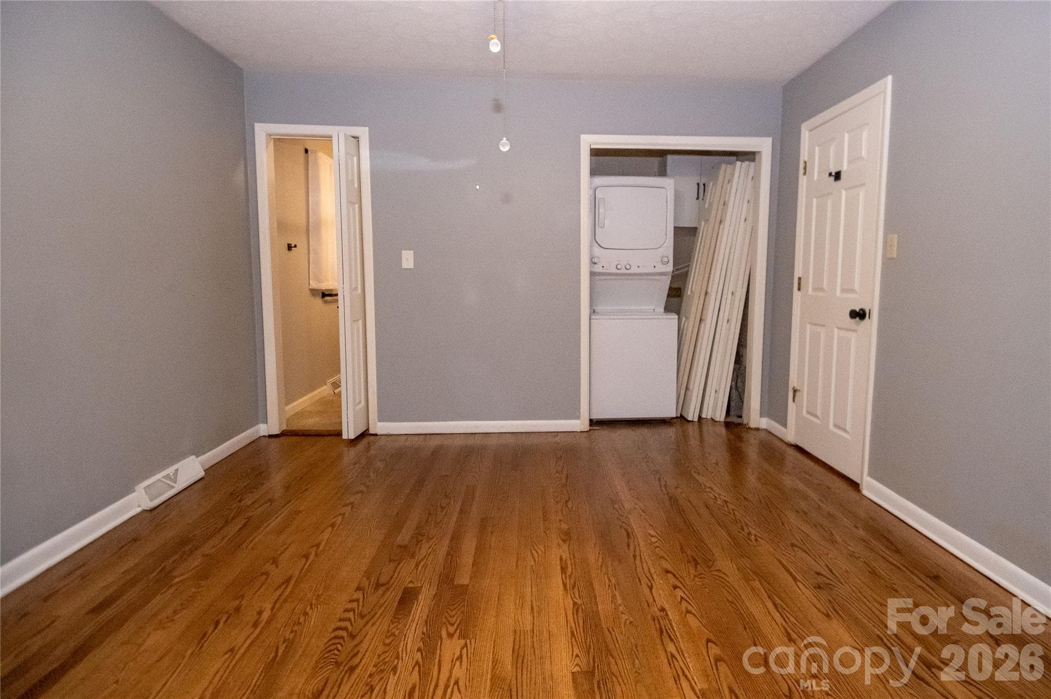 Single Family Residence at 204 Sherwood Place, Morganton, photo 18 of 31