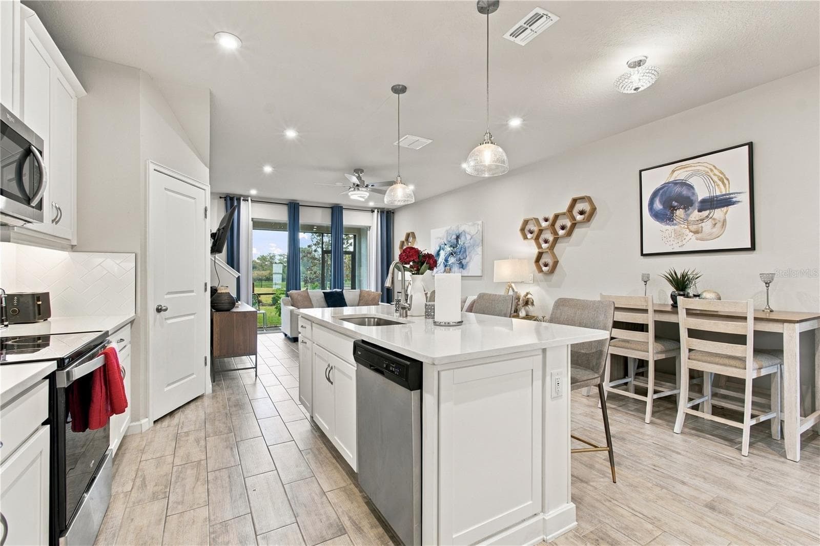 Townhouse at 31564 WOODLAND RACE LOOP, WESLEY CHAPEL, photo 16 of 79
